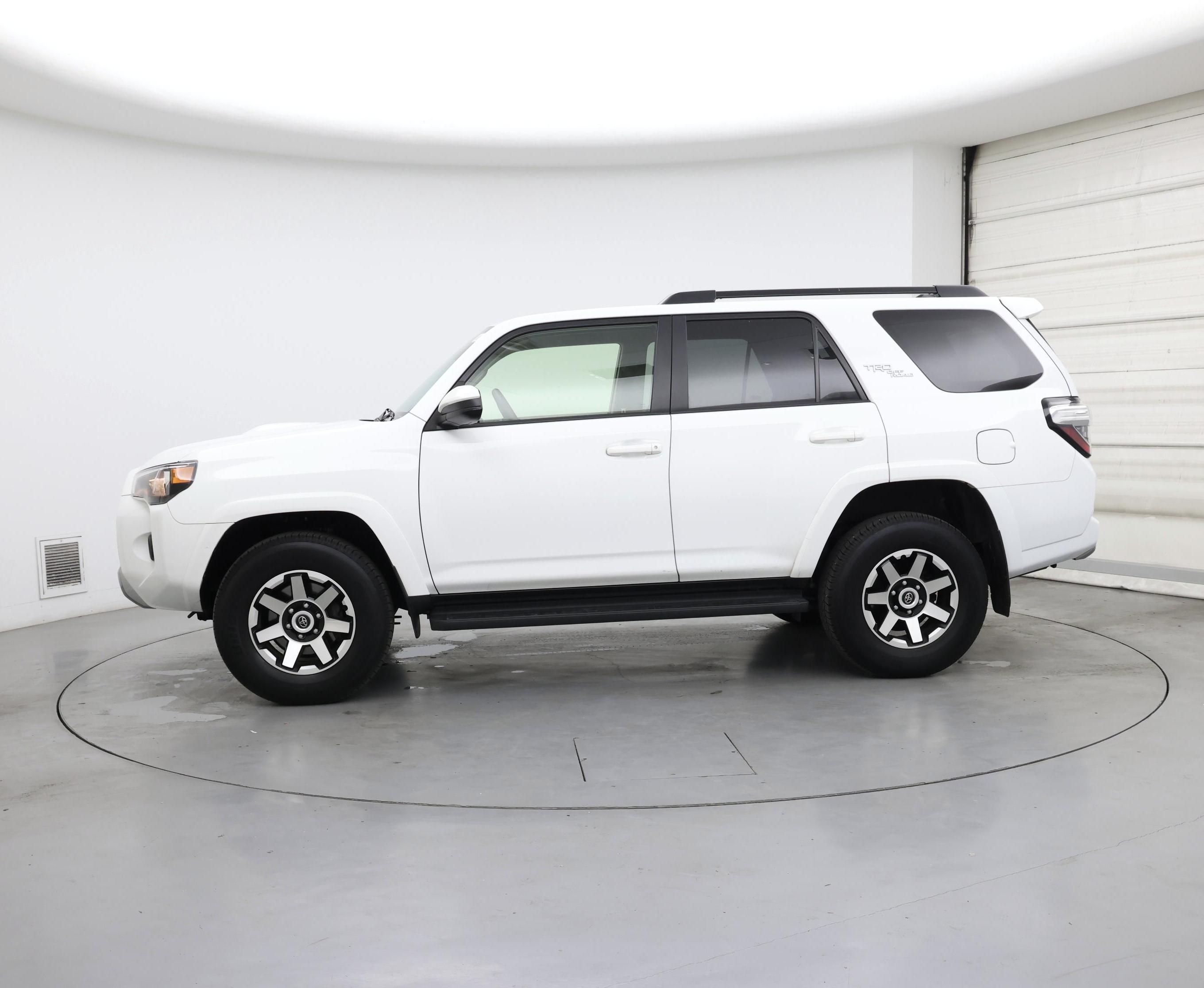Thumbnail: 2024 Toyota 4Runner - 3