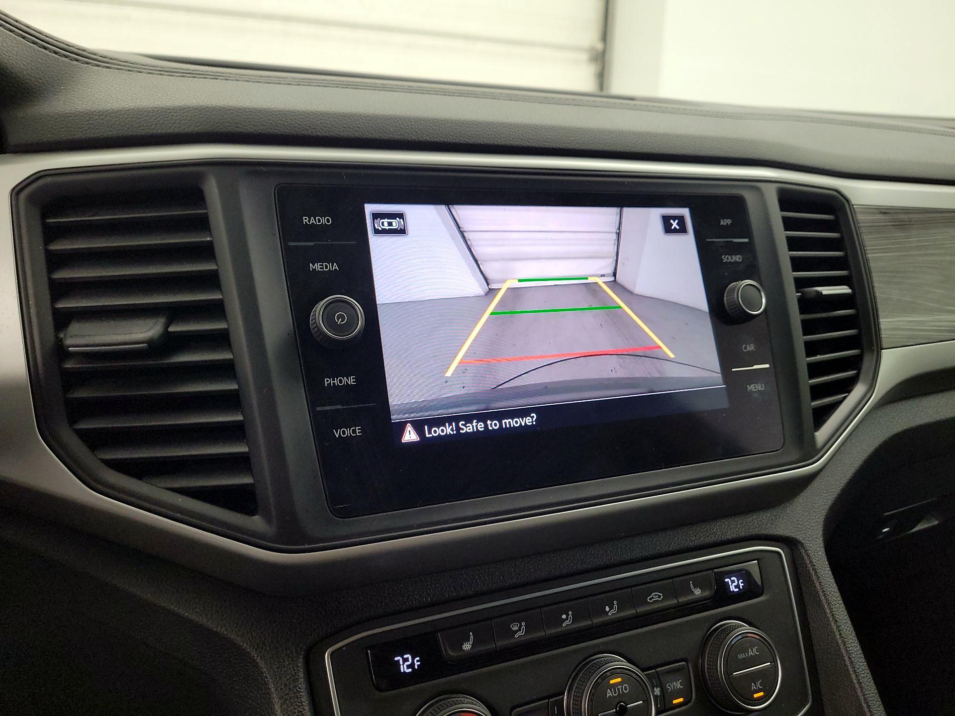 Thumbnail: 2021 Volkswagen Atlas - 14