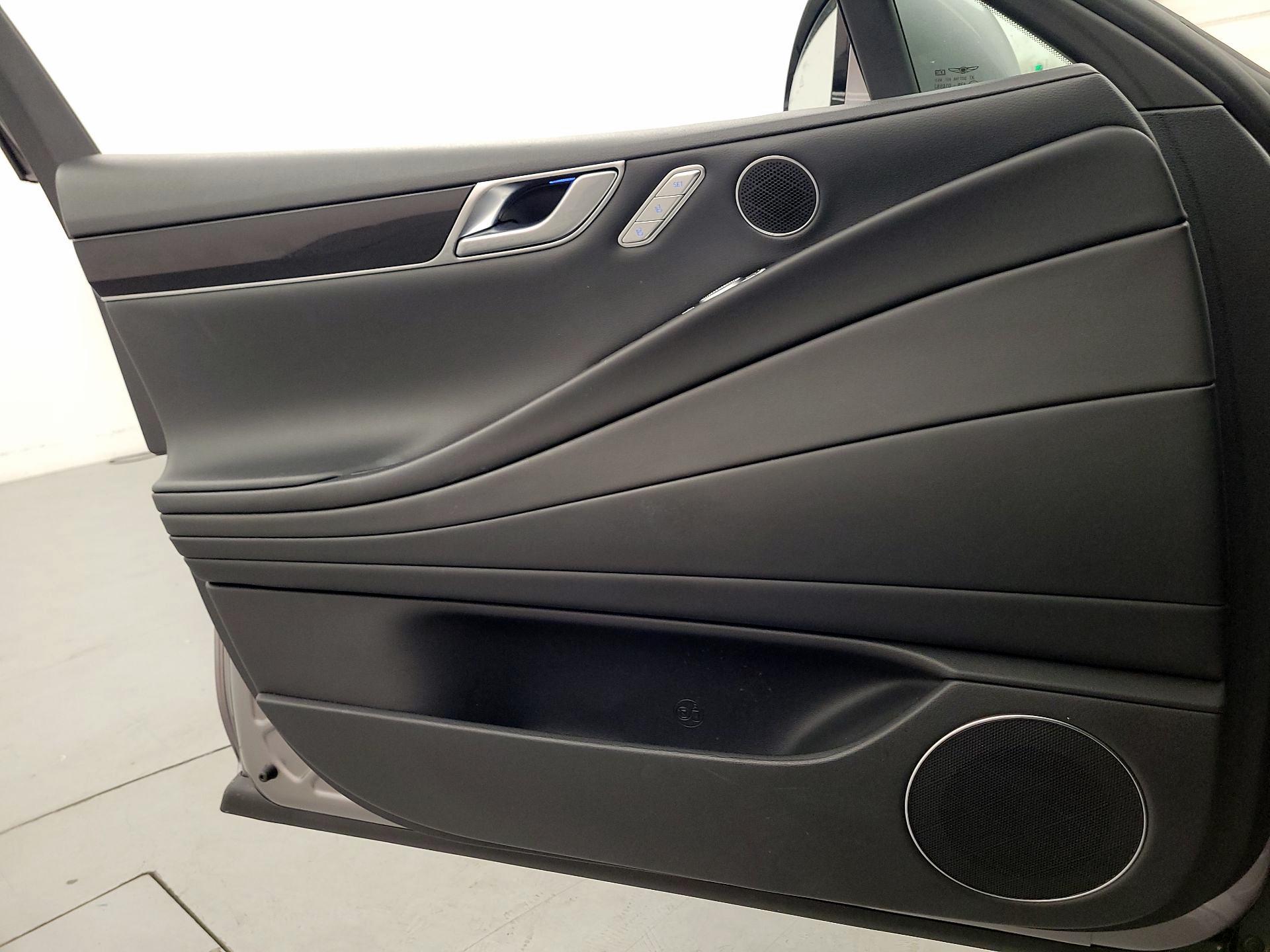 Thumbnail: 2023 Genesis G80 - 12