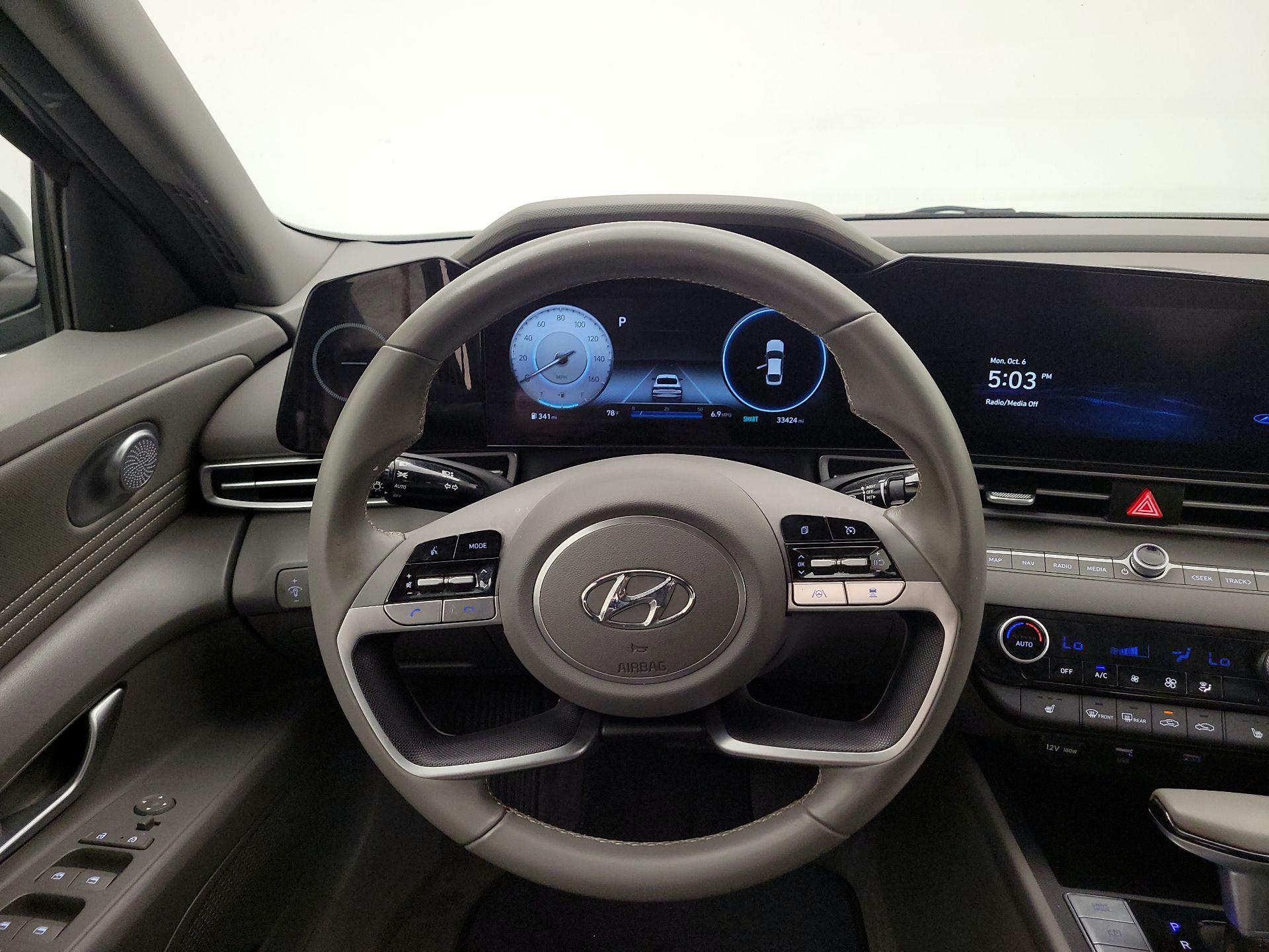 Thumbnail: 2023 Hyundai Elantra - 10