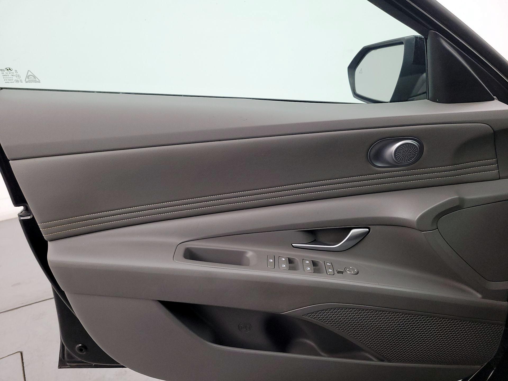 Thumbnail: 2023 Hyundai Elantra - 12