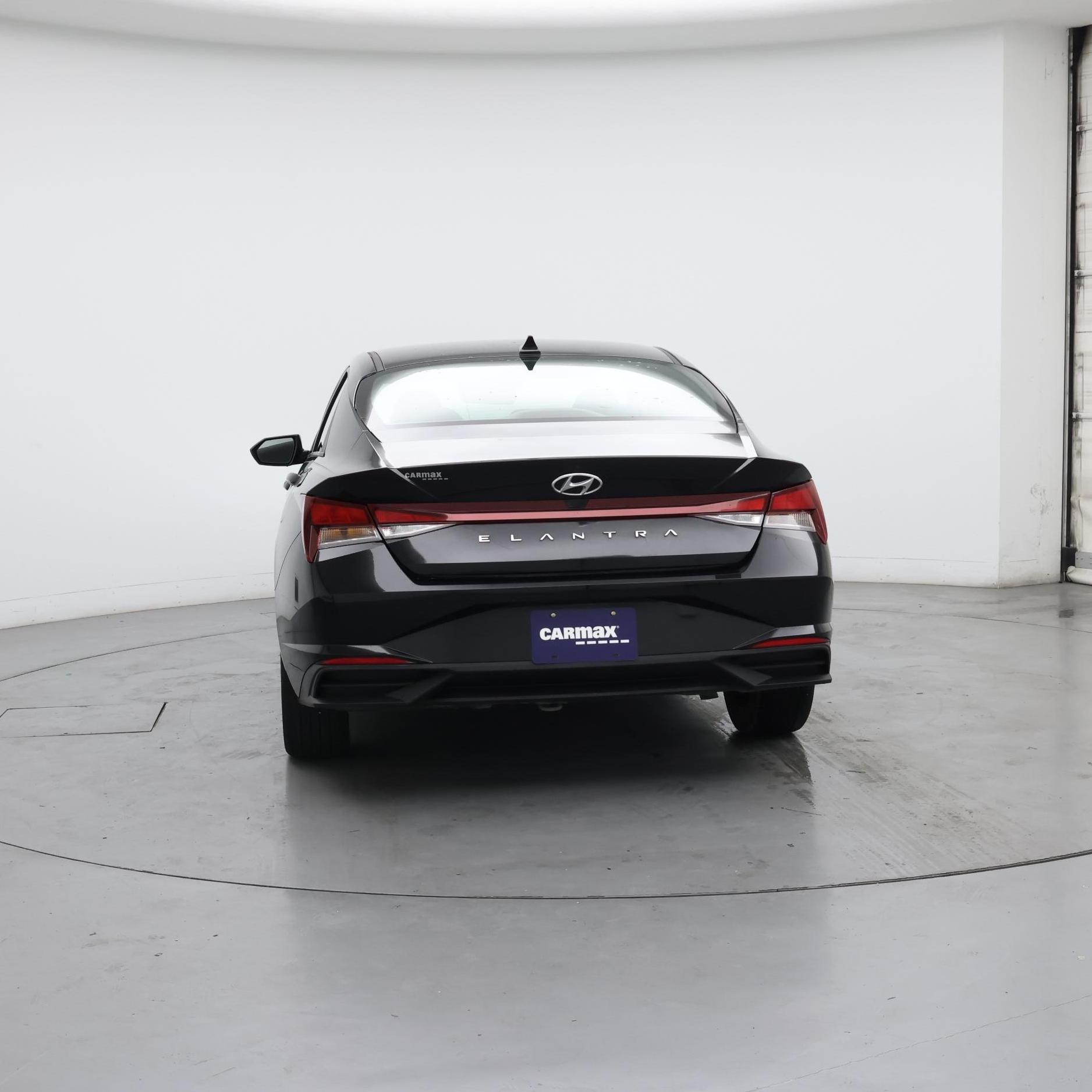 Thumbnail: 2023 Hyundai Elantra - 6