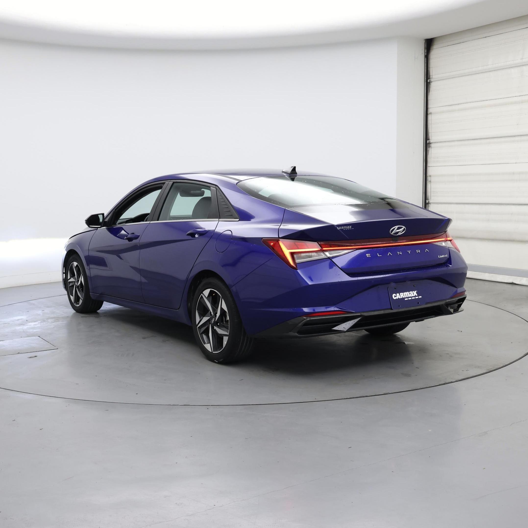 Thumbnail: 2023 Hyundai Elantra - 2