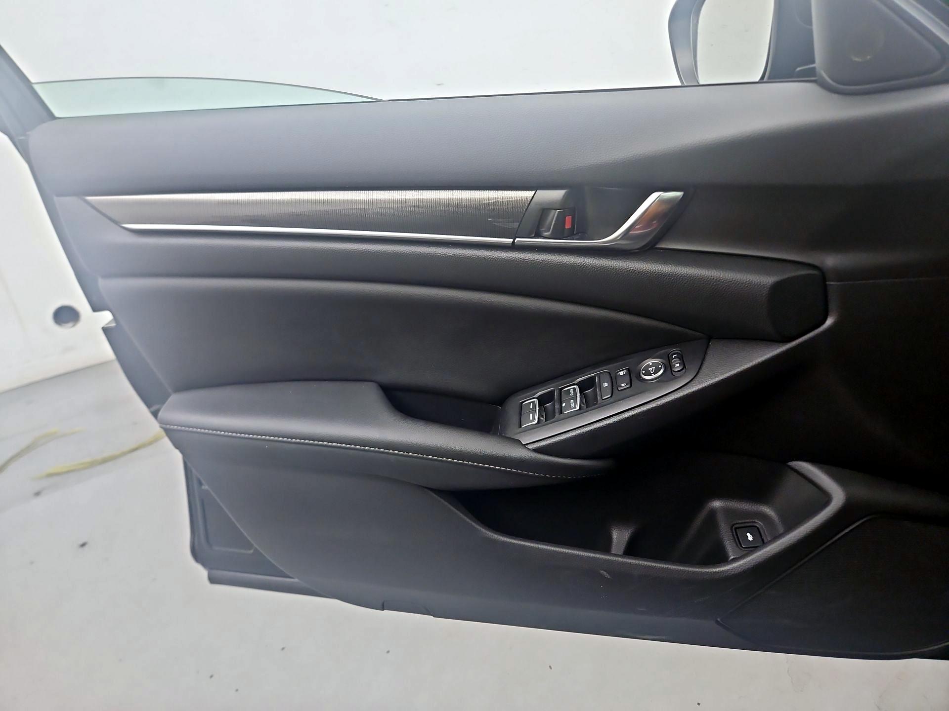 Thumbnail: 2022 Honda Accord - 12
