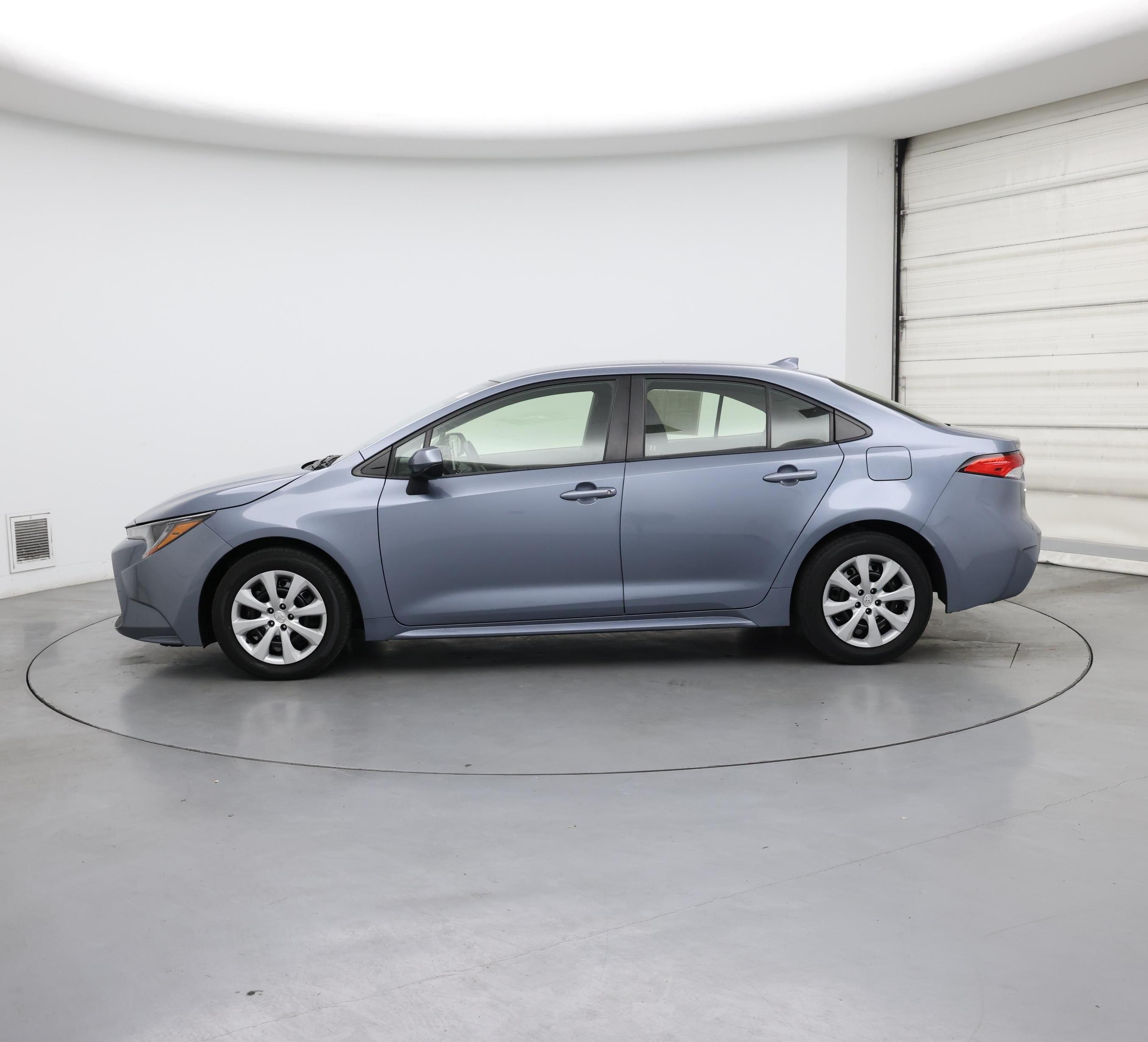 Thumbnail: 2021 Toyota Corolla - 3