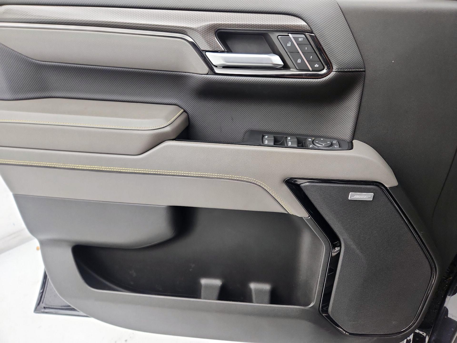 Thumbnail: 2022 Chevrolet Silverado 1500 - 12