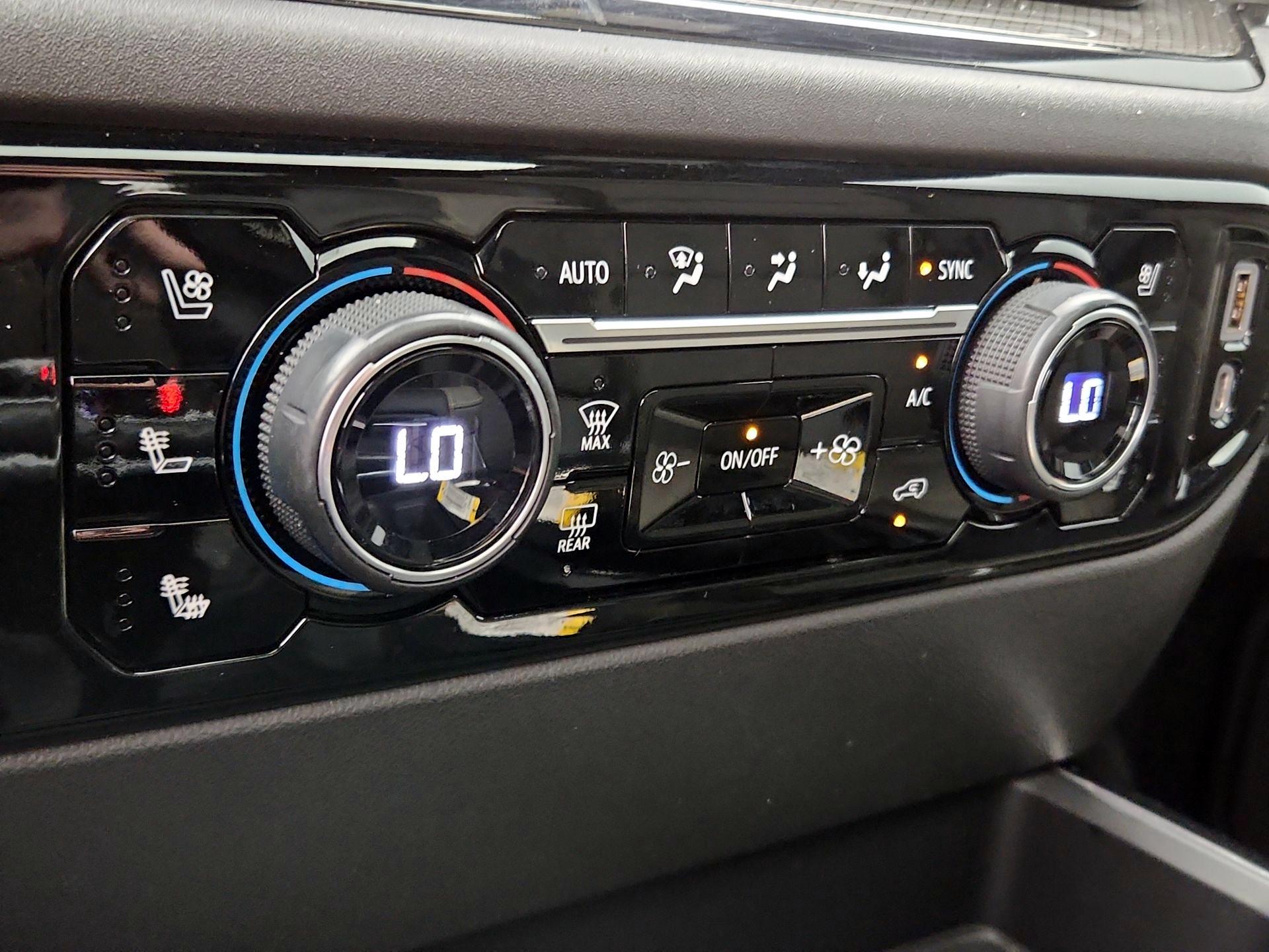 Thumbnail: 2022 Chevrolet Silverado 1500 - 16