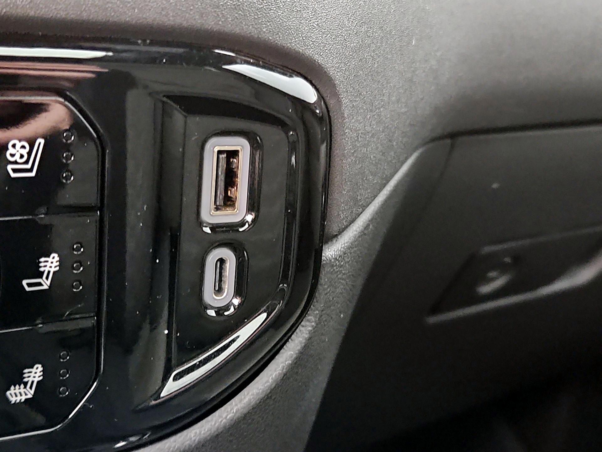 Thumbnail: 2022 Chevrolet Silverado 1500 - 18