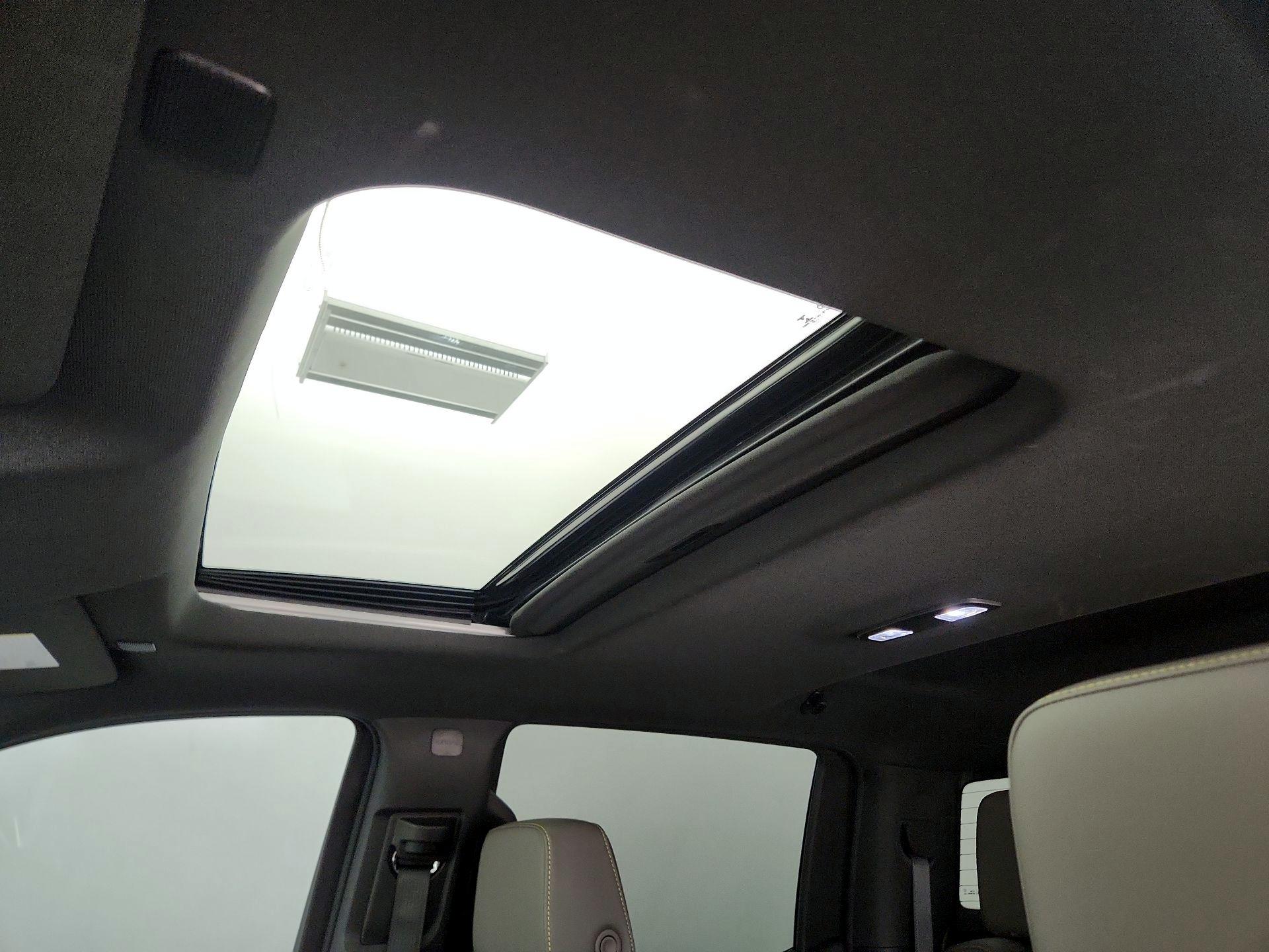 Thumbnail: 2022 Chevrolet Silverado 1500 - 19