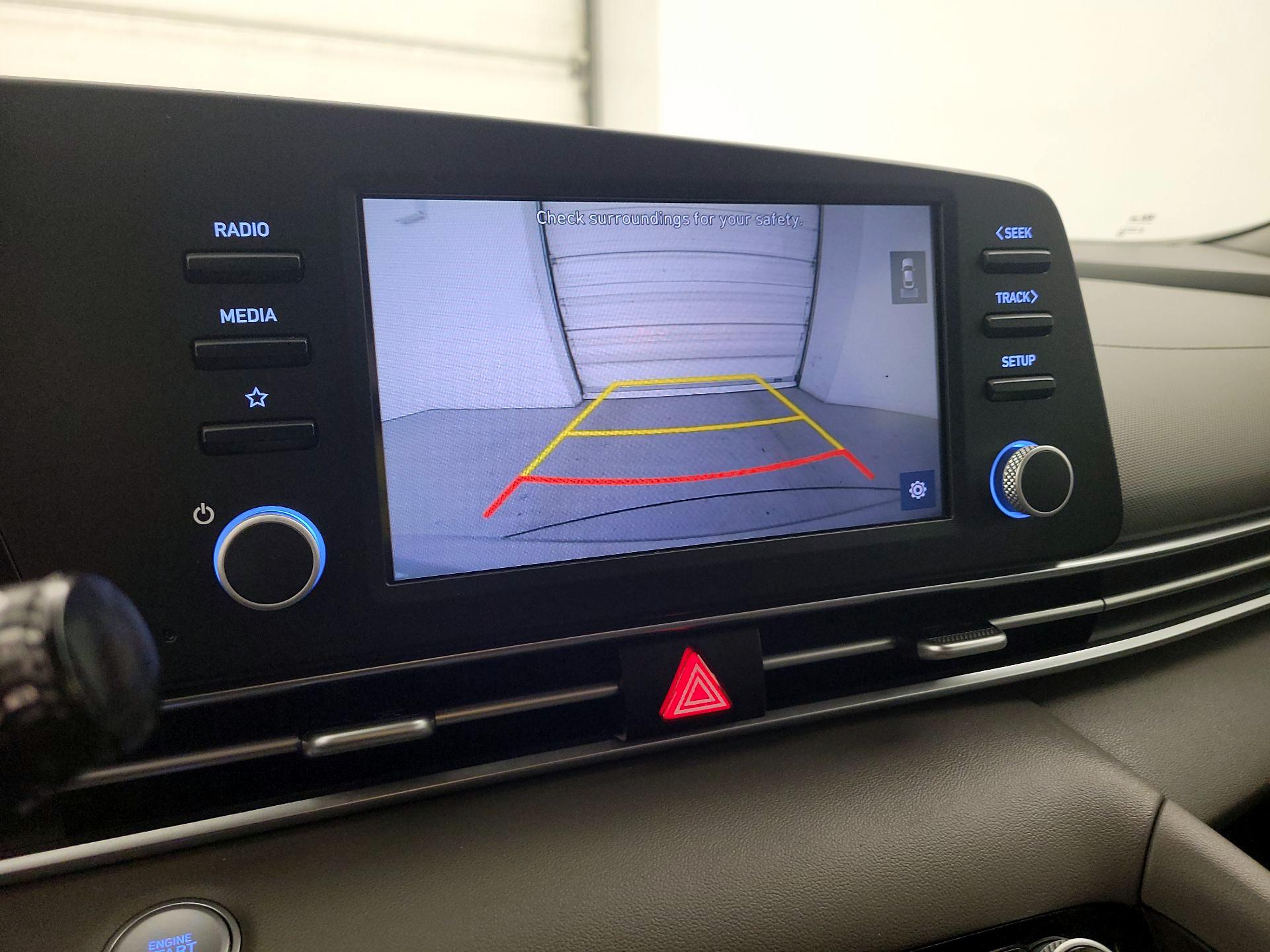 Thumbnail: 2021 Hyundai Elantra - 14