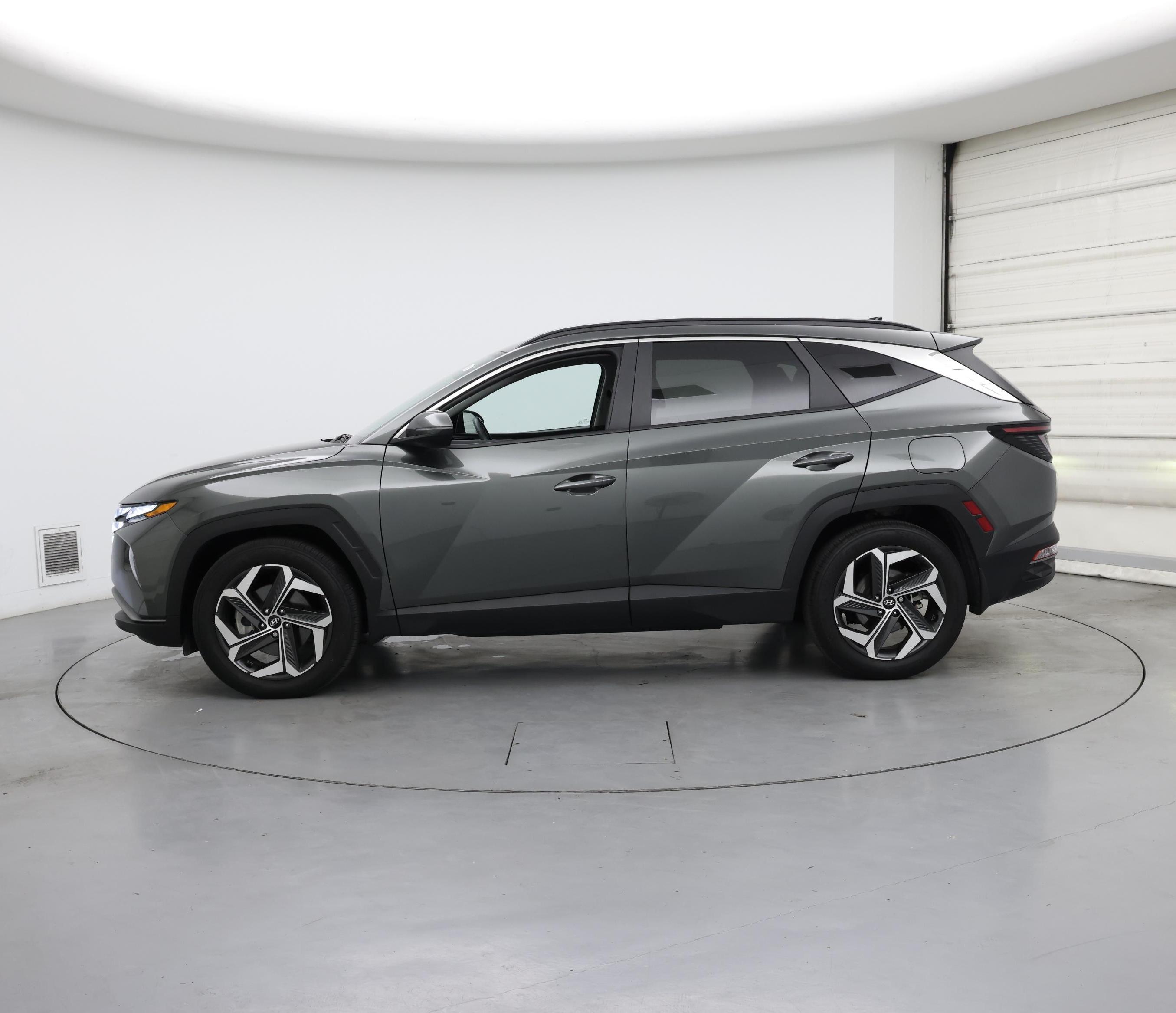 Thumbnail: 2022 Hyundai Tucson - 3