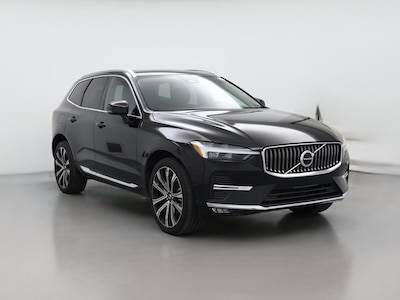 2023 Volvo XC60 B5 Ultimate Dark Theme