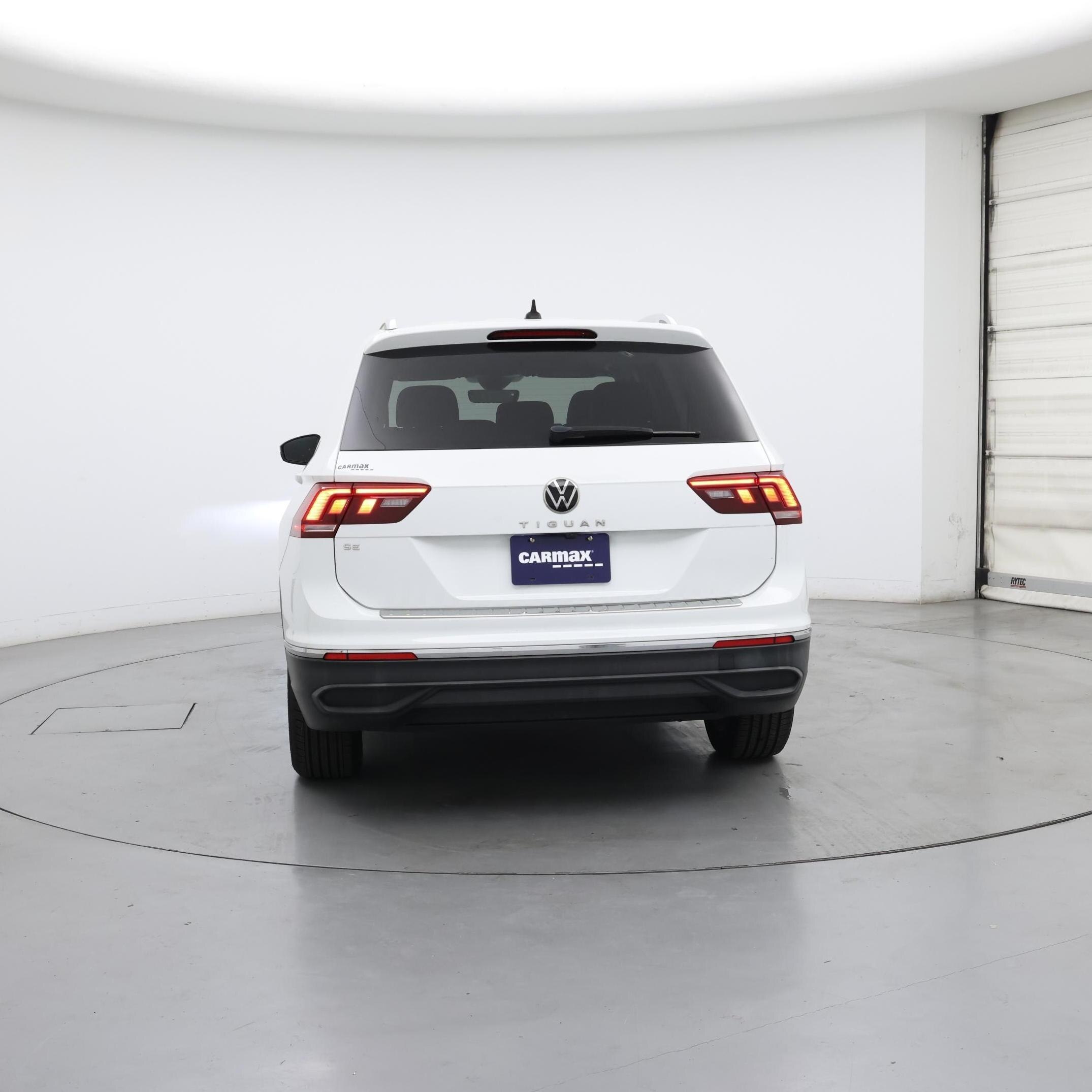 Thumbnail: 2022 Volkswagen Tiguan - 6