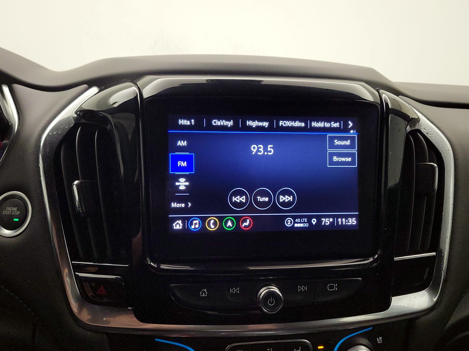 Thumbnail: 2023 Chevrolet Traverse - 15