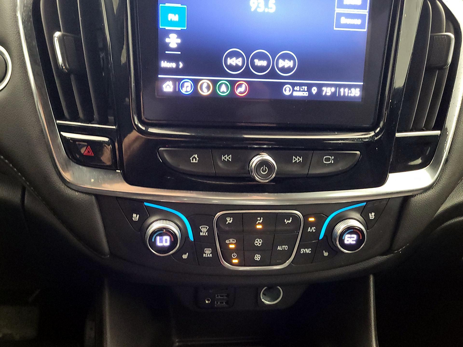Thumbnail: 2023 Chevrolet Traverse - 16