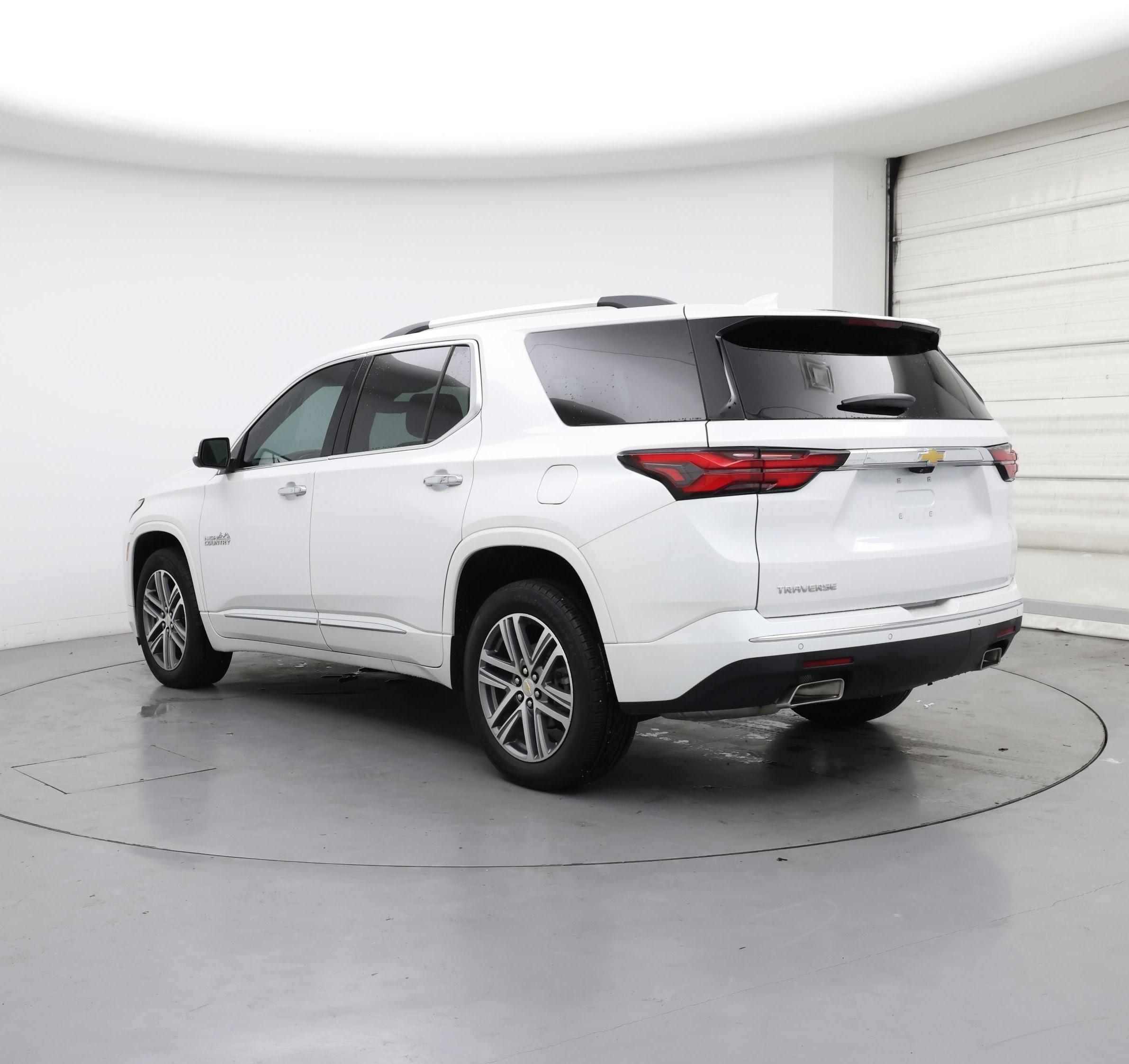Thumbnail: 2023 Chevrolet Traverse - 2
