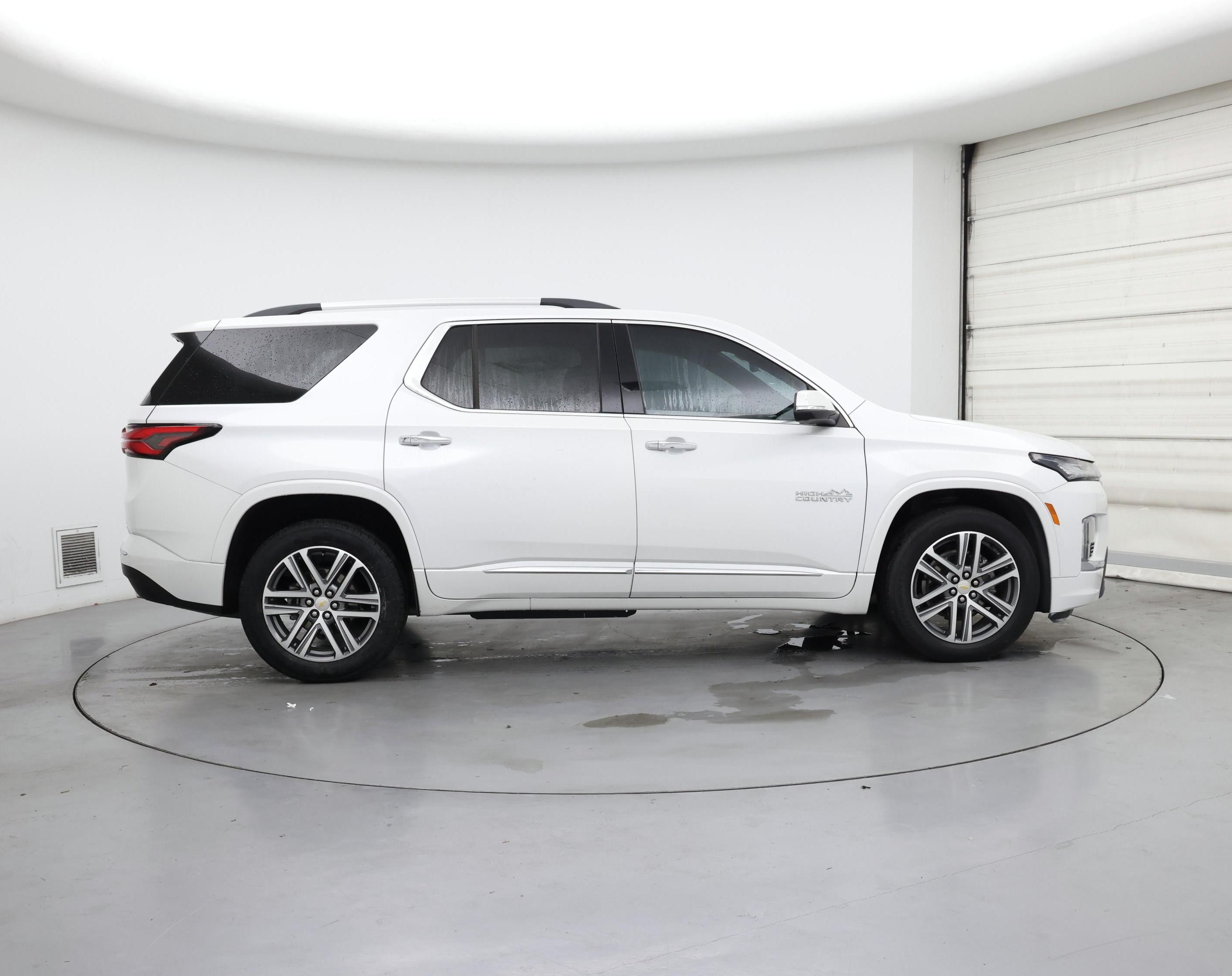 Thumbnail: 2023 Chevrolet Traverse - 7