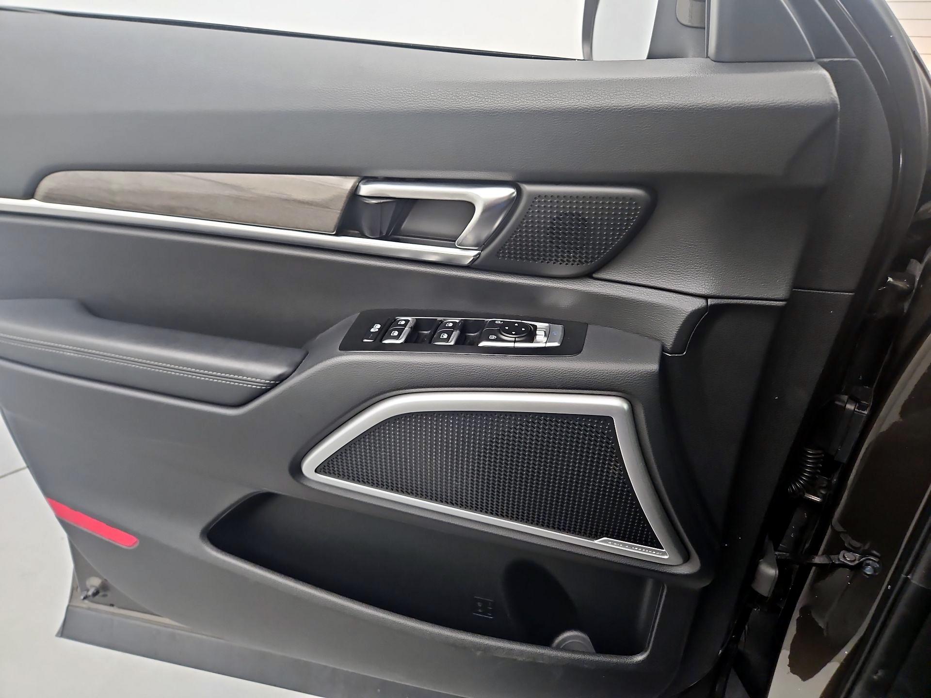 Thumbnail: 2021 Kia Telluride - 12