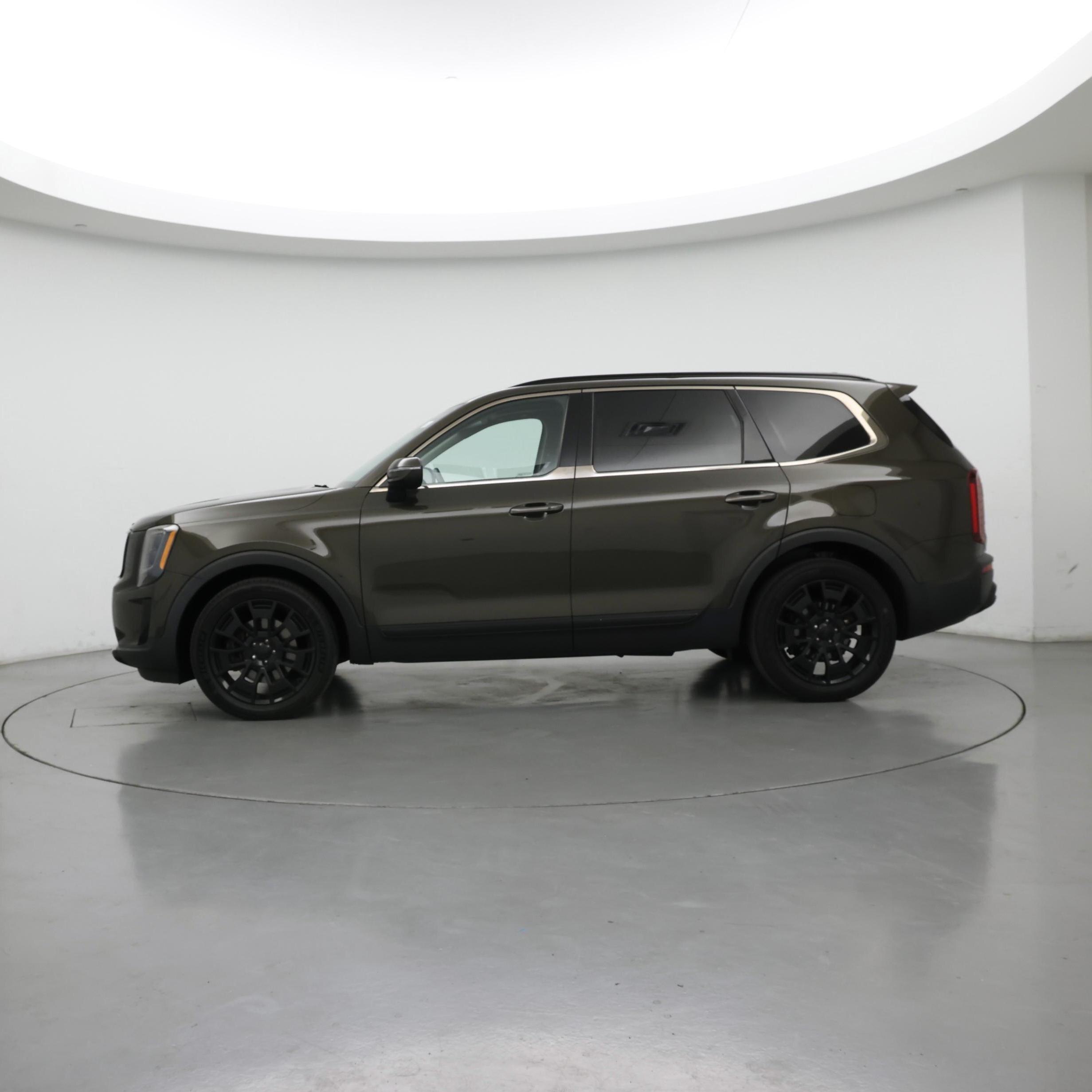 Thumbnail: 2021 Kia Telluride - 3