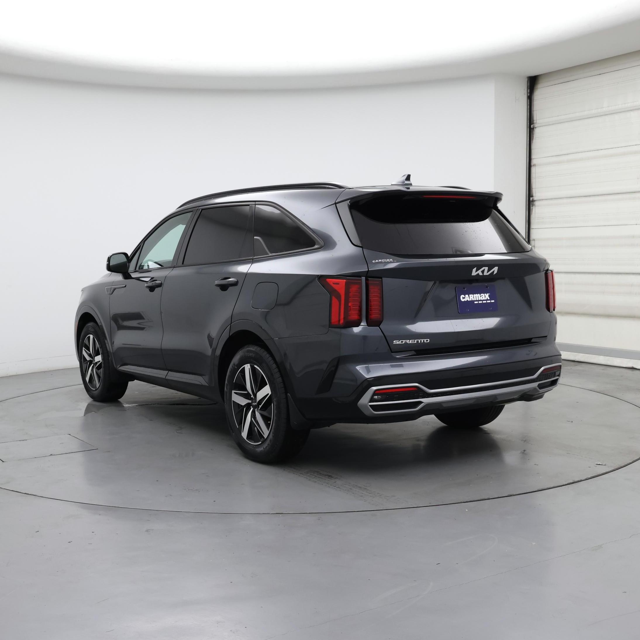 Thumbnail: 2023 Kia Sorento - 2