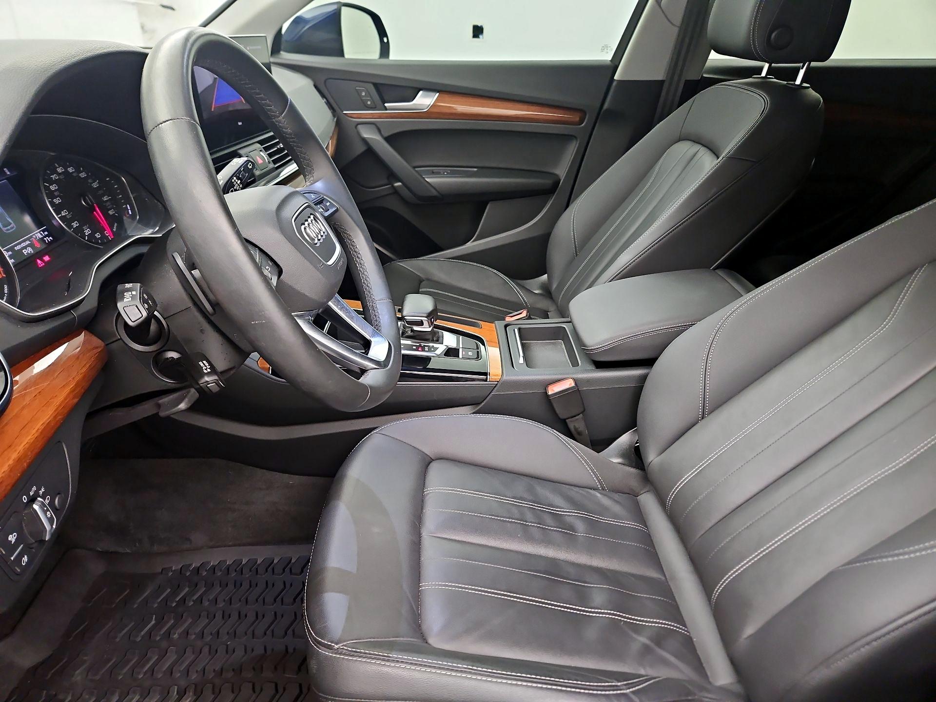 Thumbnail: 2022 Audi Q5 - 11