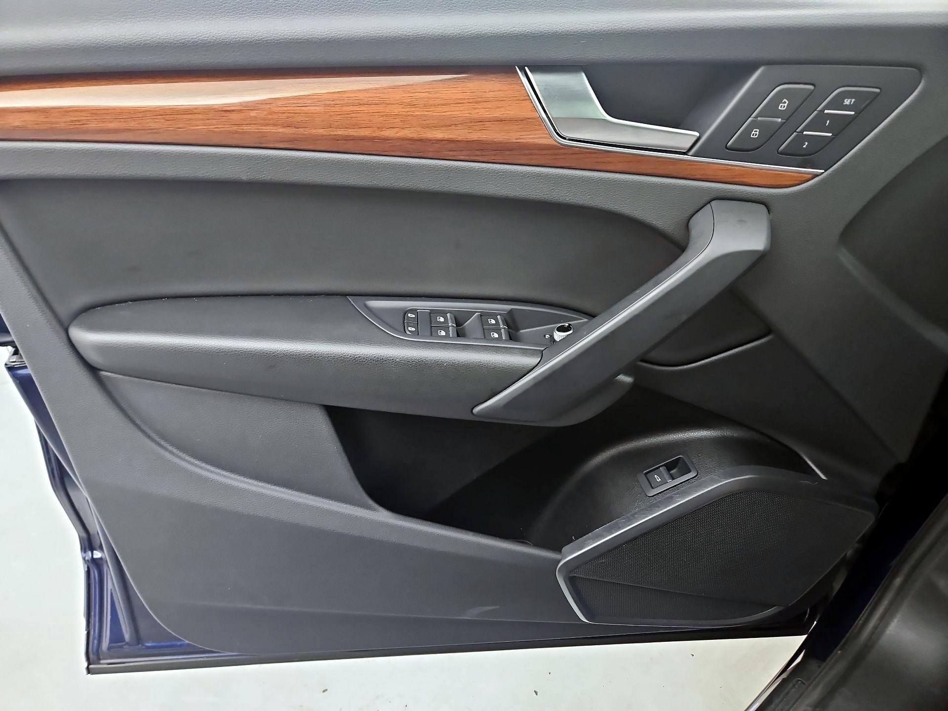 Thumbnail: 2022 Audi Q5 - 12