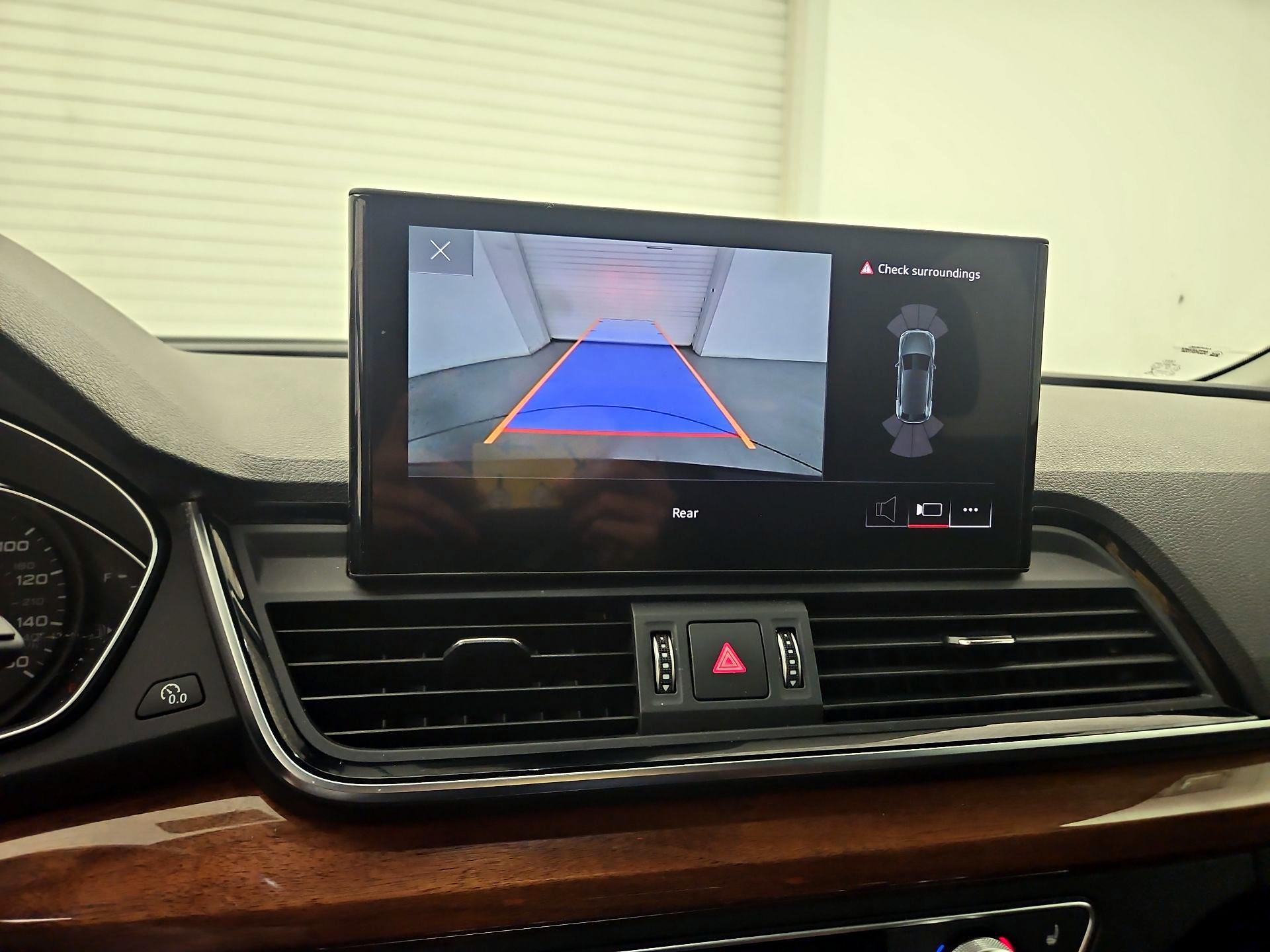 Thumbnail: 2022 Audi Q5 - 14