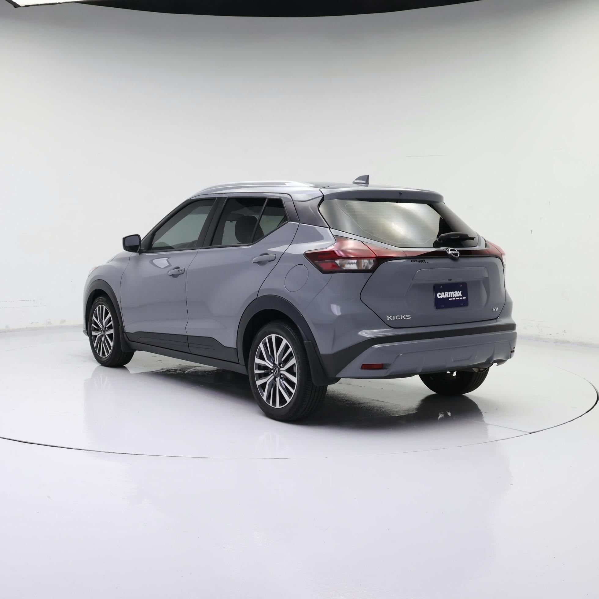 Thumbnail: 2023 Nissan Kicks - 2