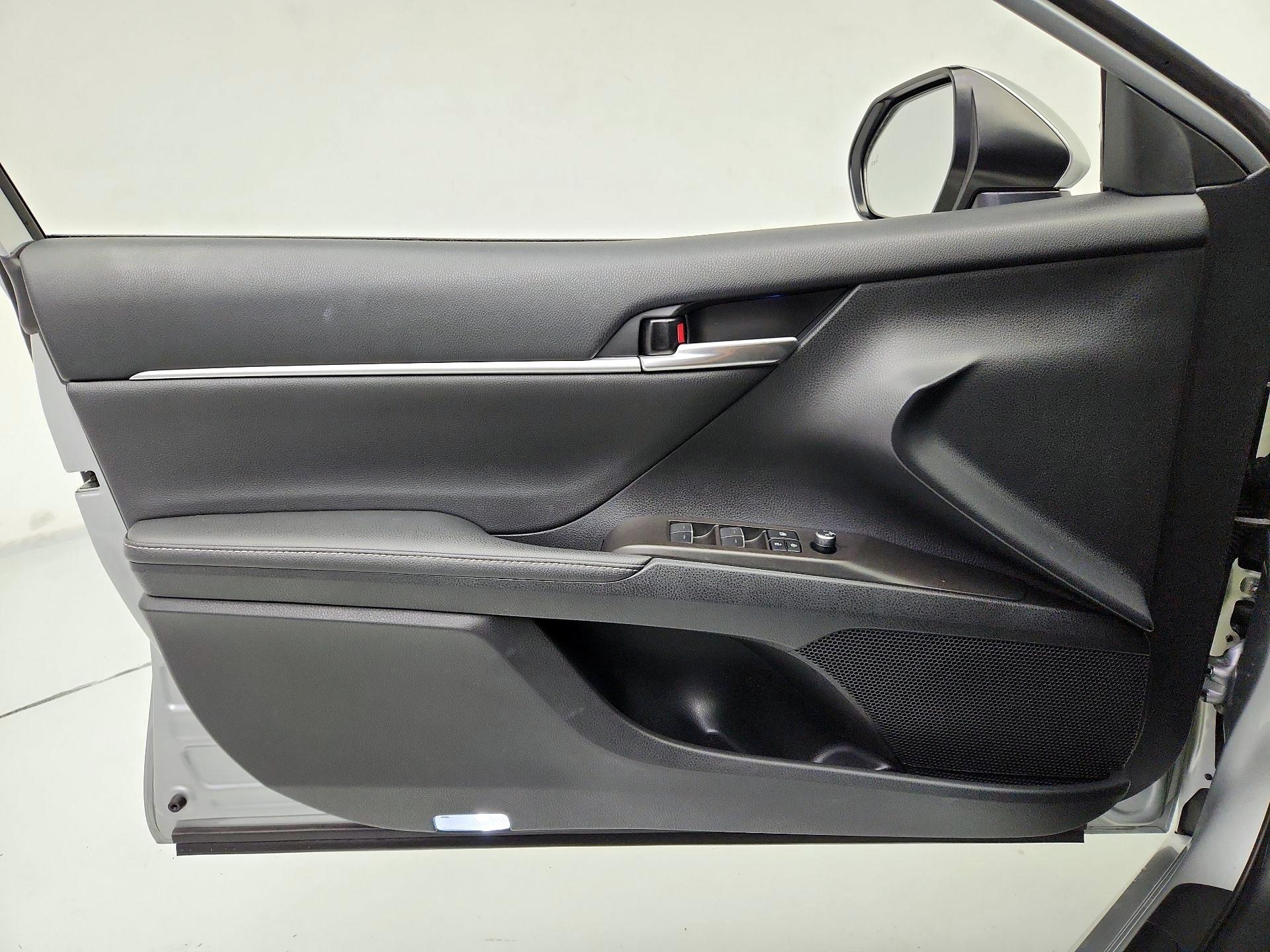 Thumbnail: 2023 Toyota Camry - 12