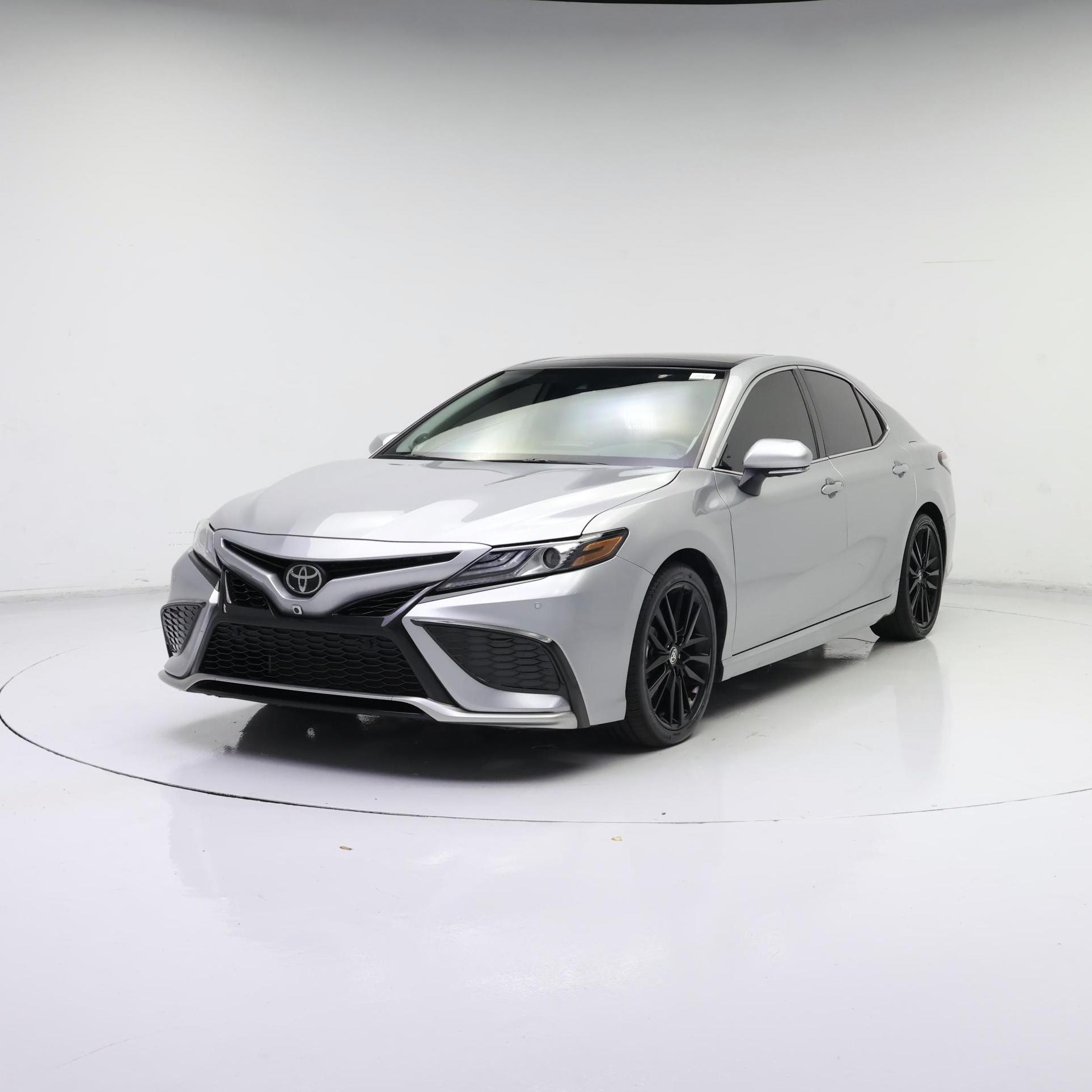 Thumbnail: 2023 Toyota Camry - 4