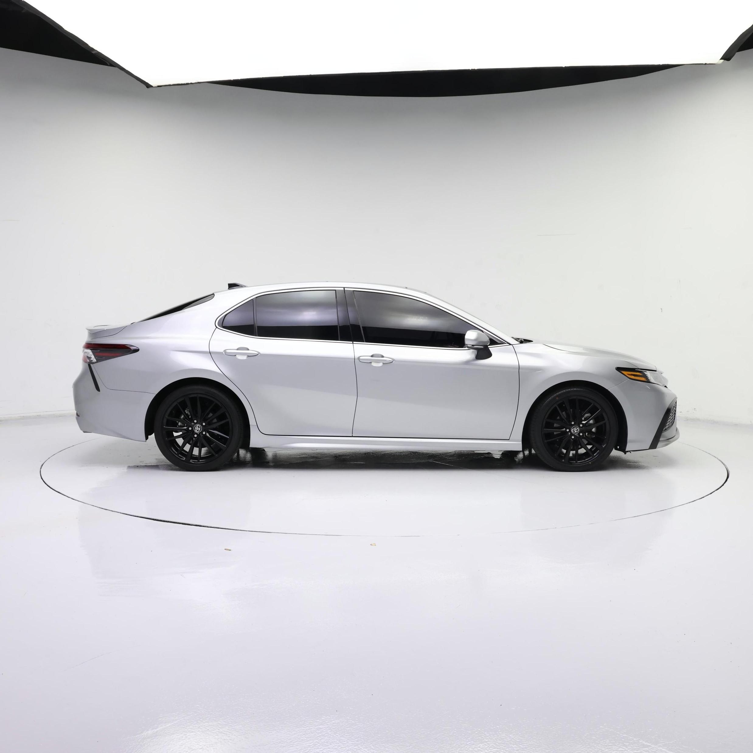 Thumbnail: 2023 Toyota Camry - 7