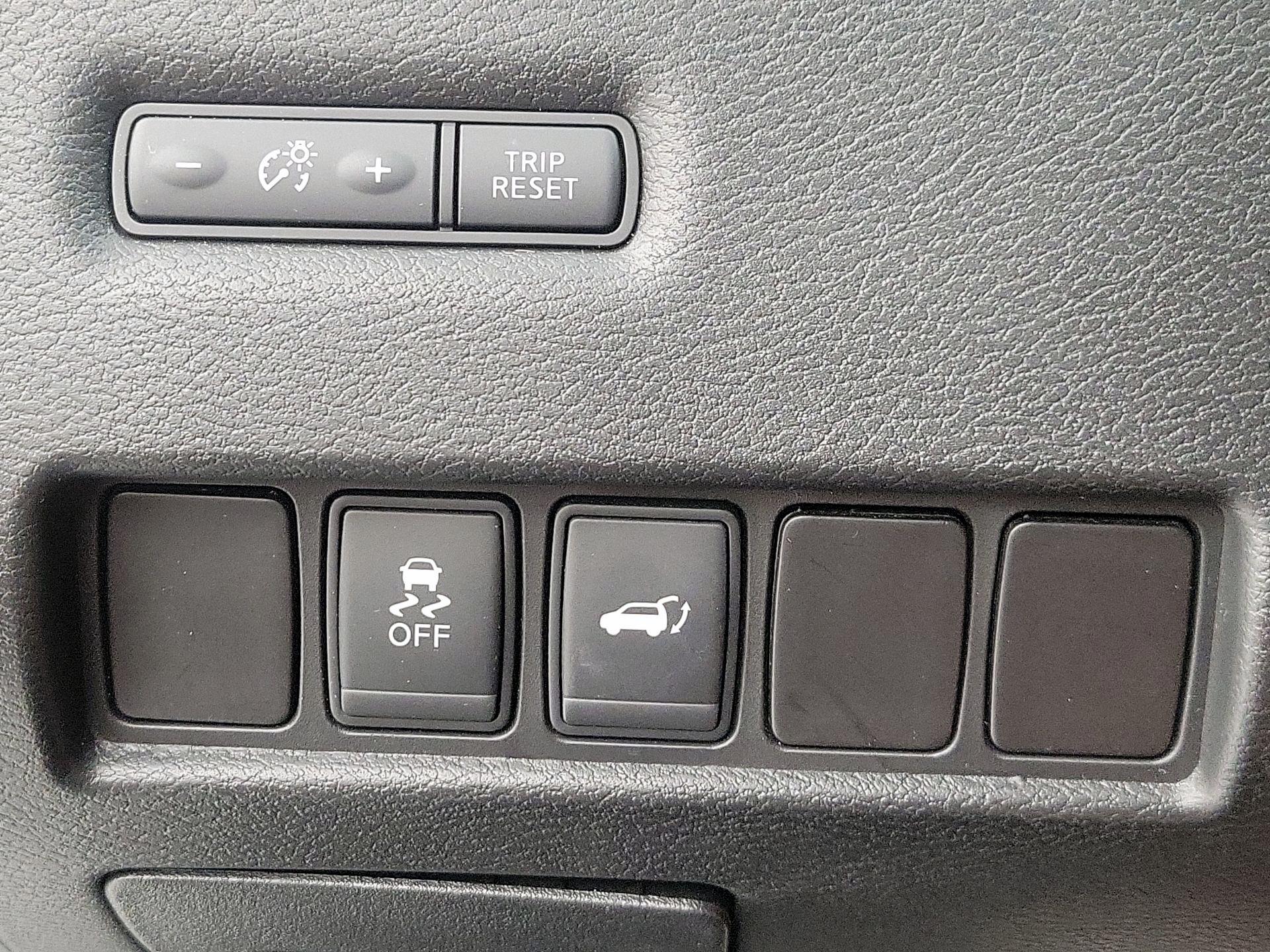 Thumbnail: 2016 Nissan Murano - 13