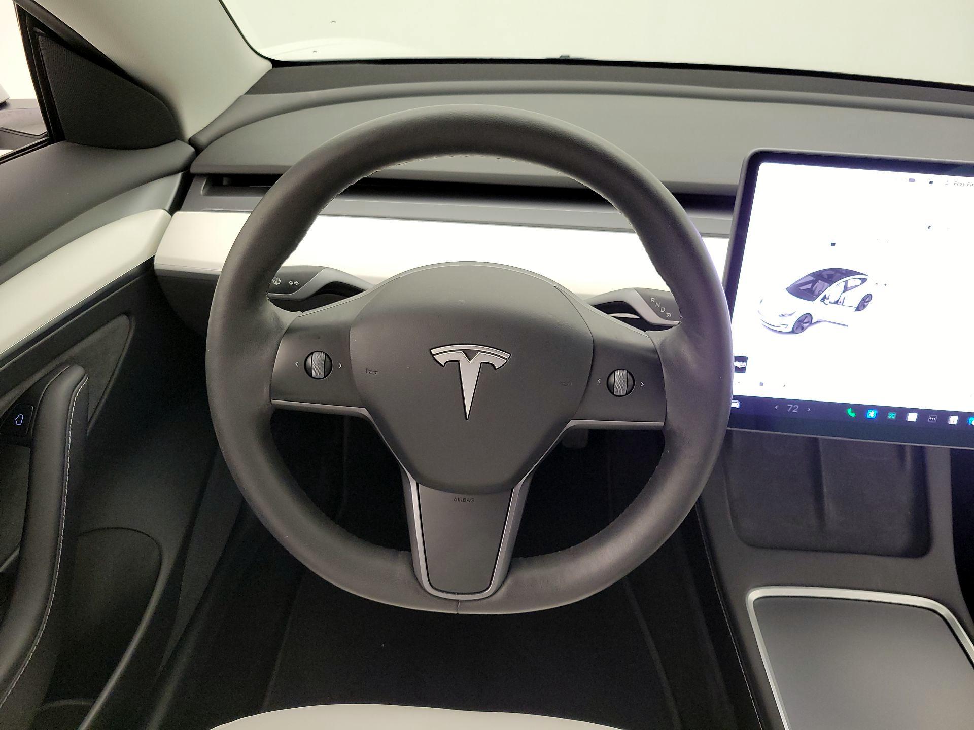 Thumbnail: 2022 Tesla Model 3 - 10