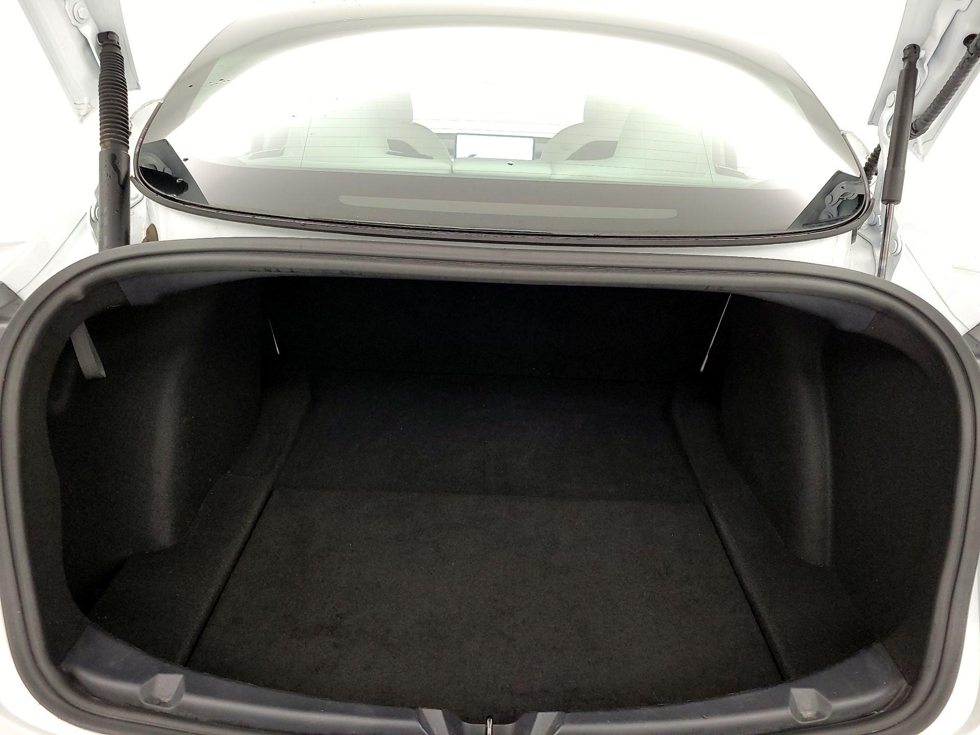 Thumbnail: 2022 Tesla Model 3 - 19