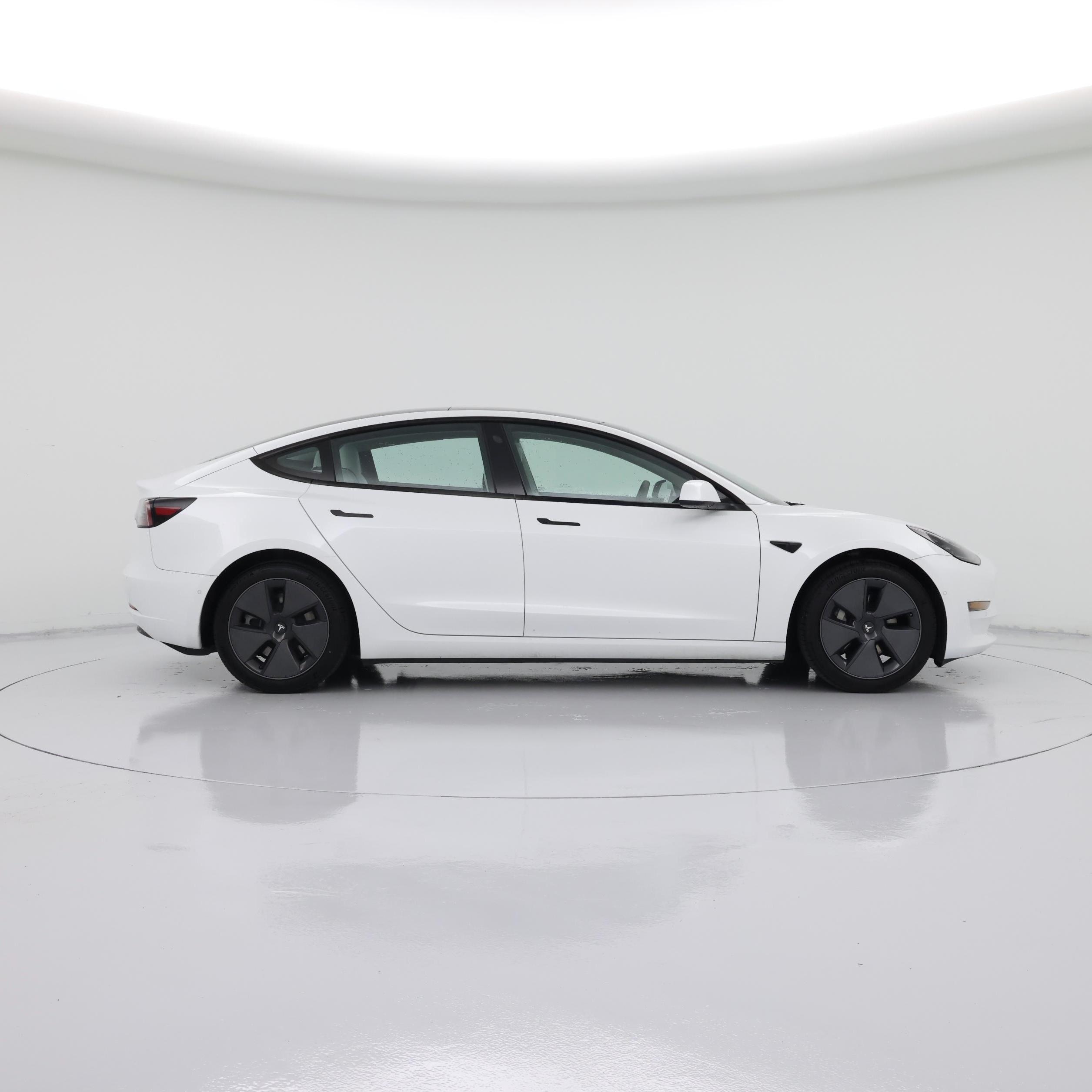 Thumbnail: 2022 Tesla Model 3 - 7