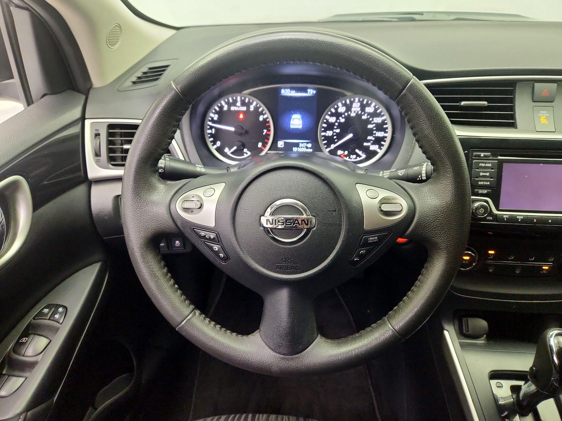 Thumbnail: 2017 Nissan Sentra - 10