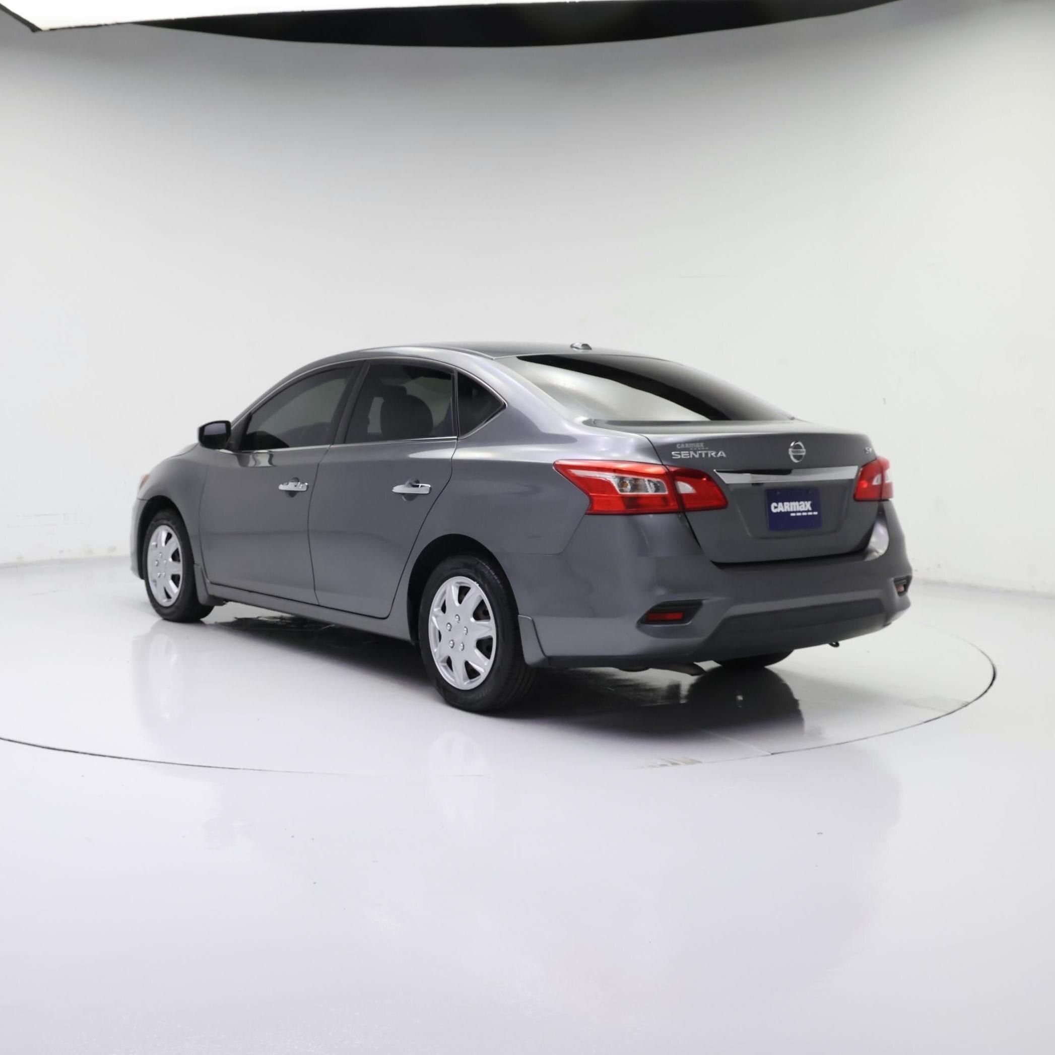 Thumbnail: 2017 Nissan Sentra - 2