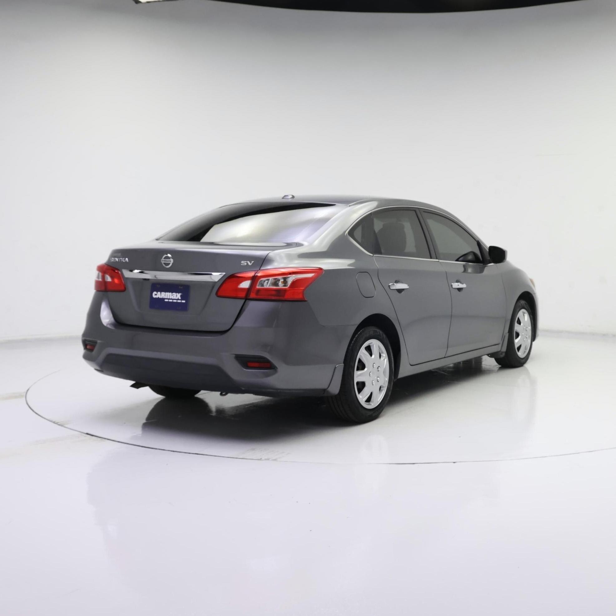 Thumbnail: 2017 Nissan Sentra - 8
