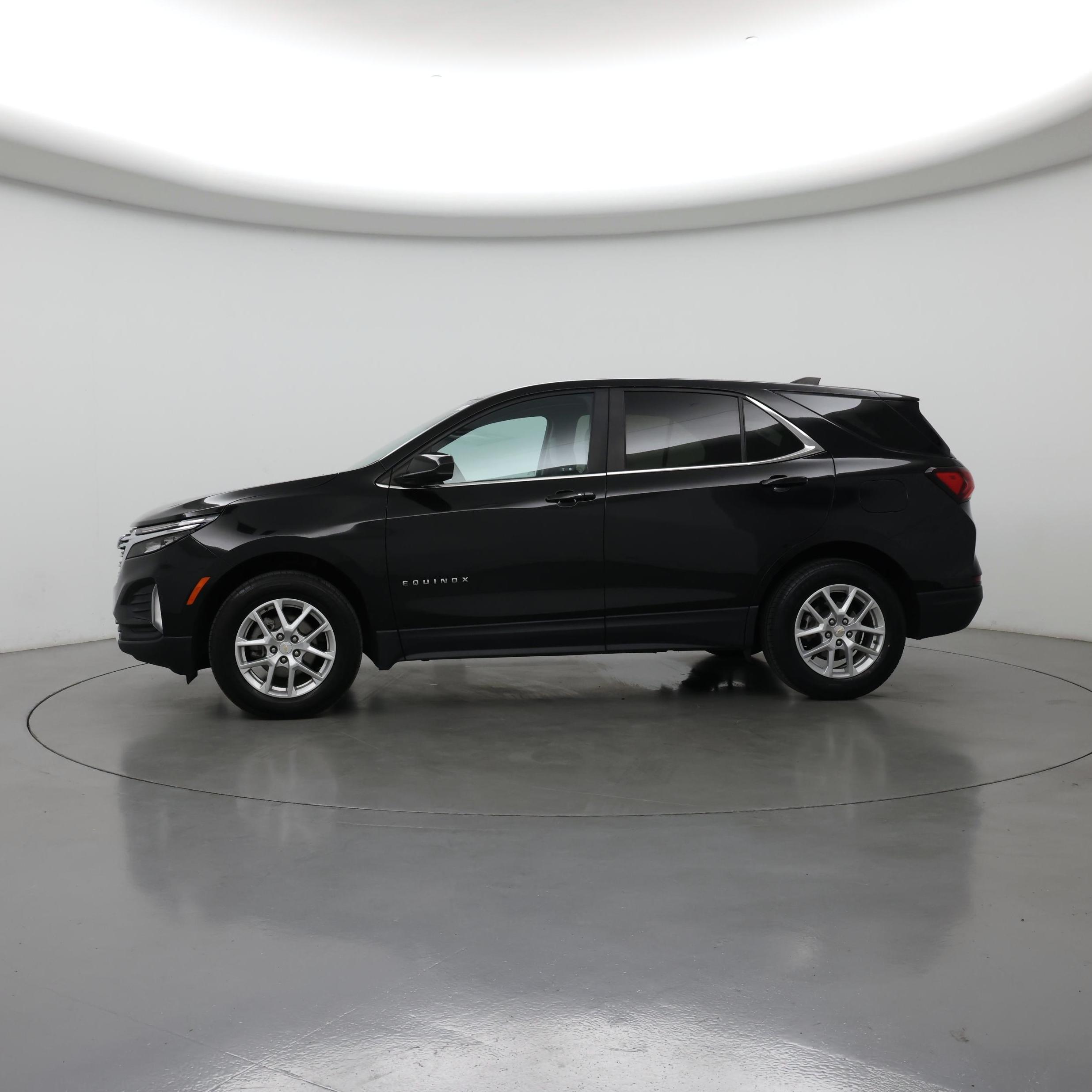 Thumbnail: 2023 Chevrolet Equinox - 3