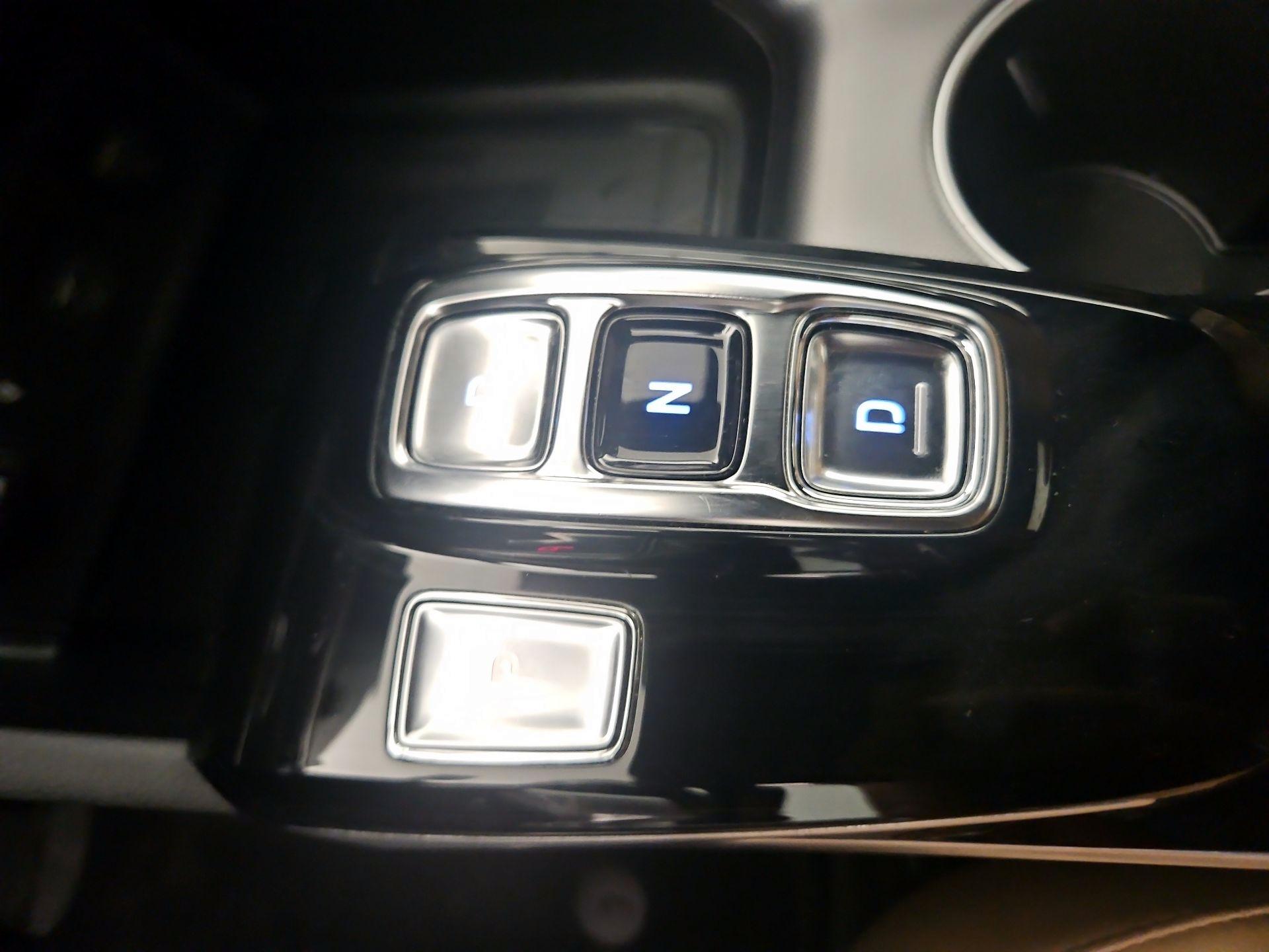 Thumbnail: 2020 Hyundai Sonata - 17