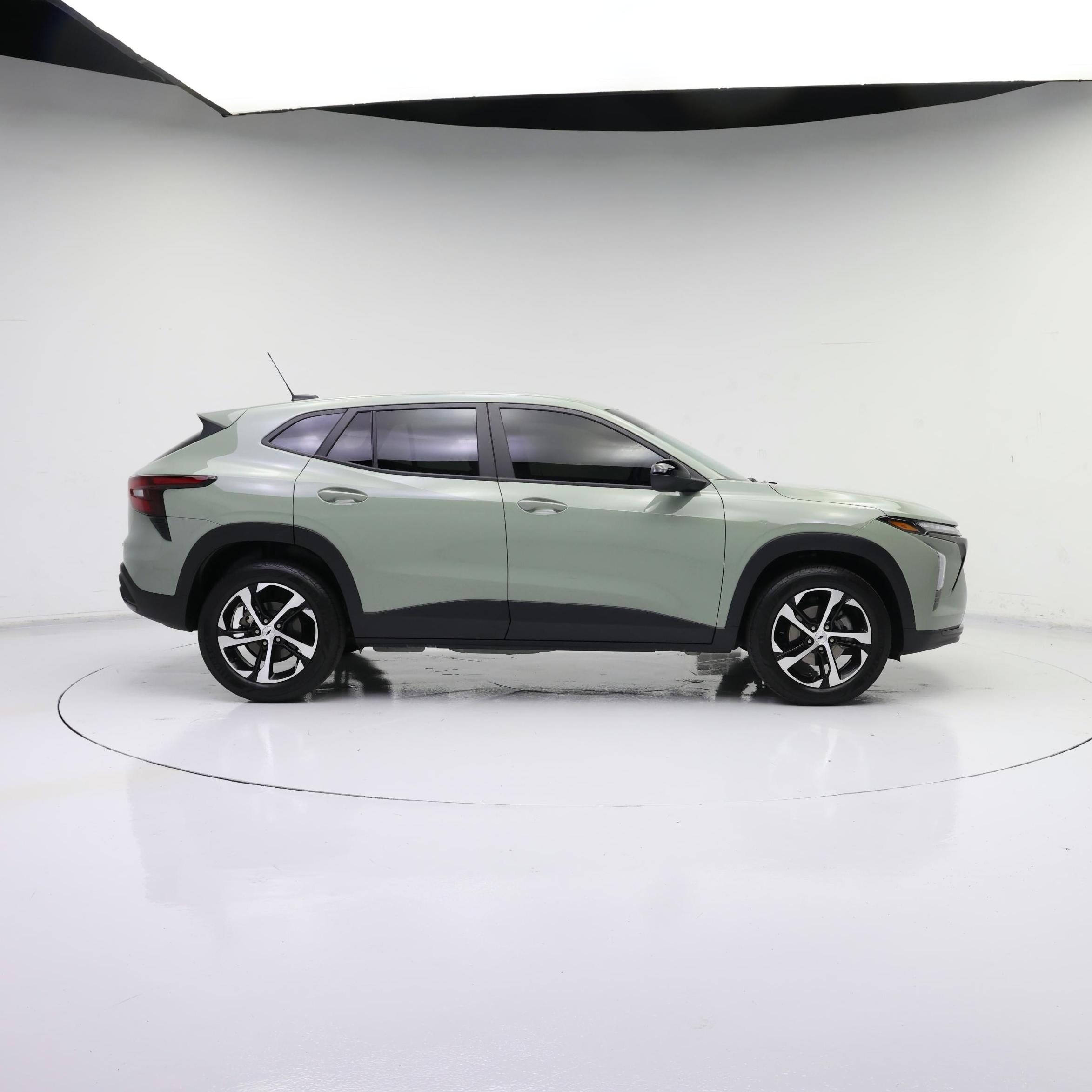 Thumbnail: 2024 Chevrolet Trax - 7