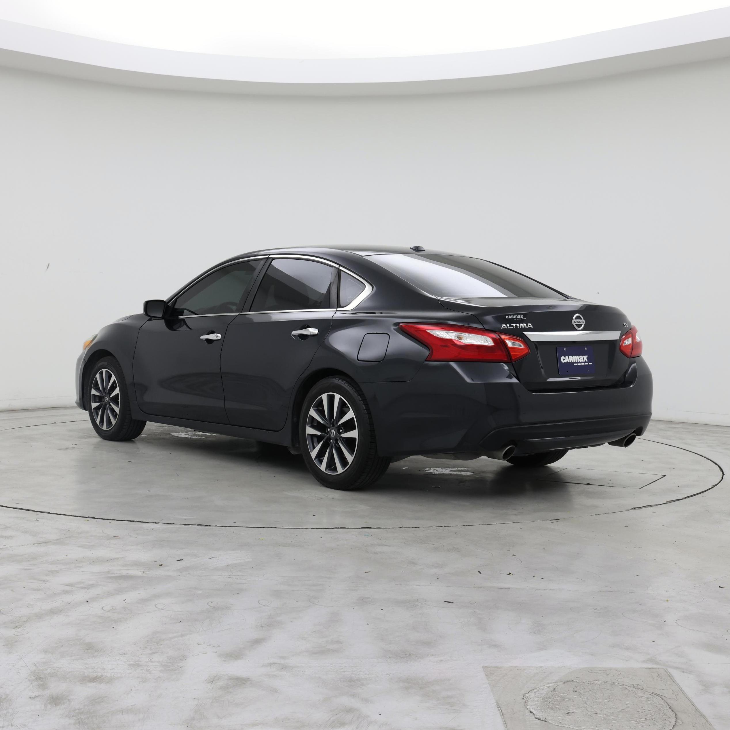 Thumbnail: 2017 Nissan Altima - 2