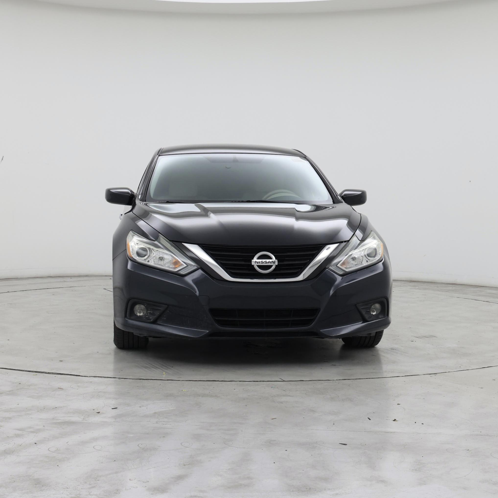 Thumbnail: 2017 Nissan Altima - 5