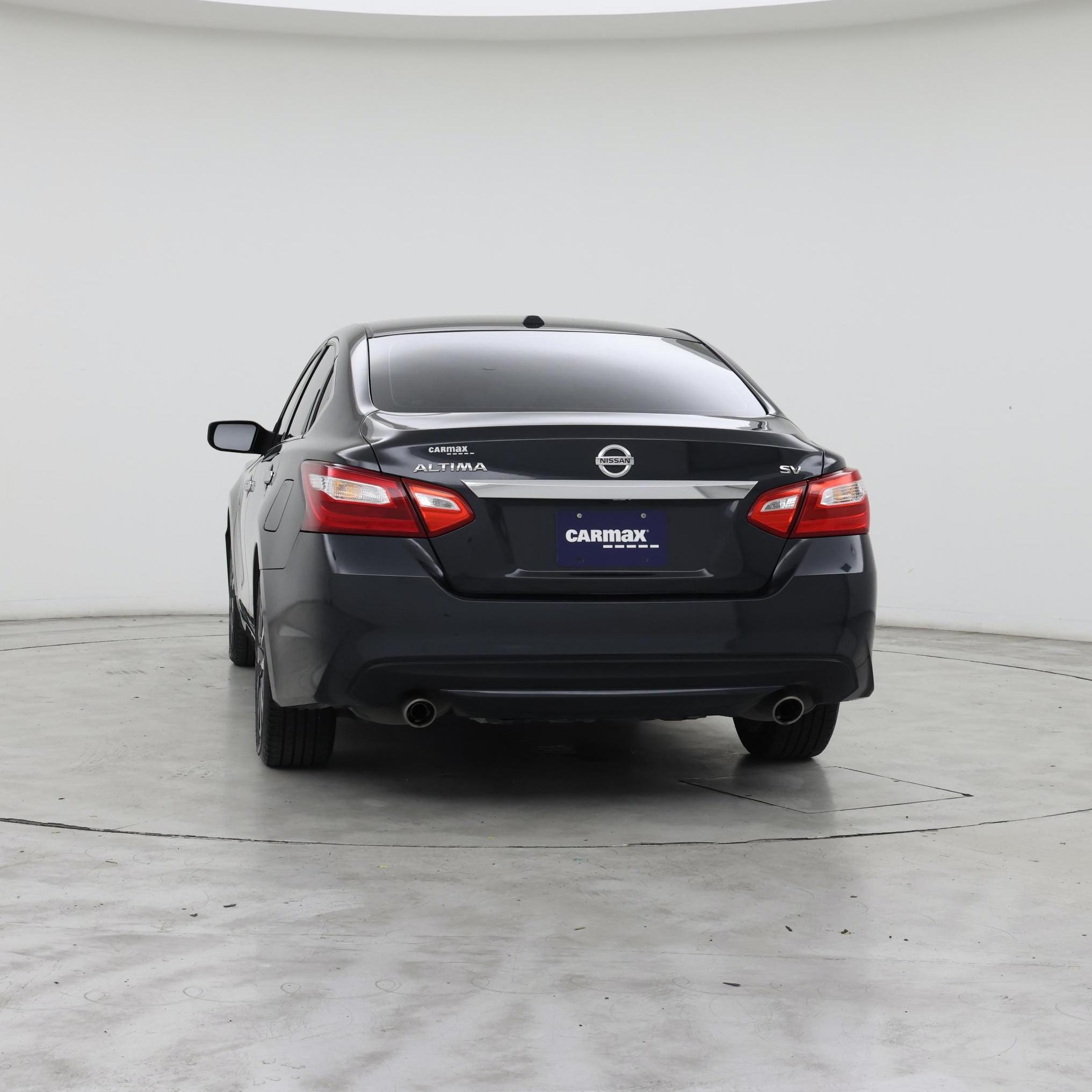 Thumbnail: 2017 Nissan Altima - 6