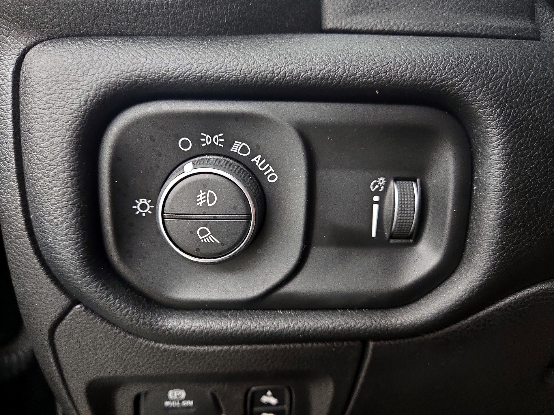 Thumbnail: 2021 RAM 1500 - 13