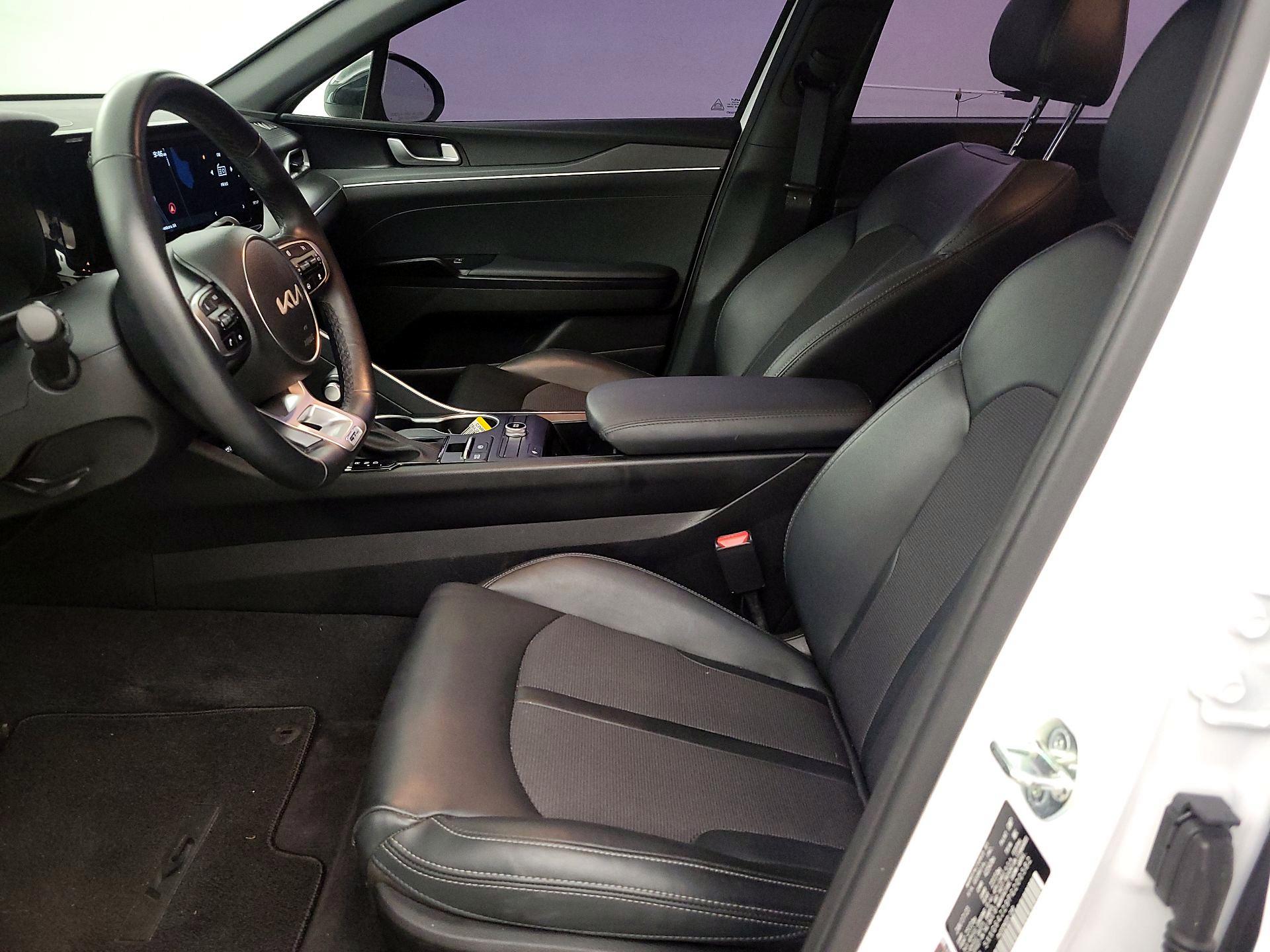 Thumbnail: 2023 Kia K5 - 11