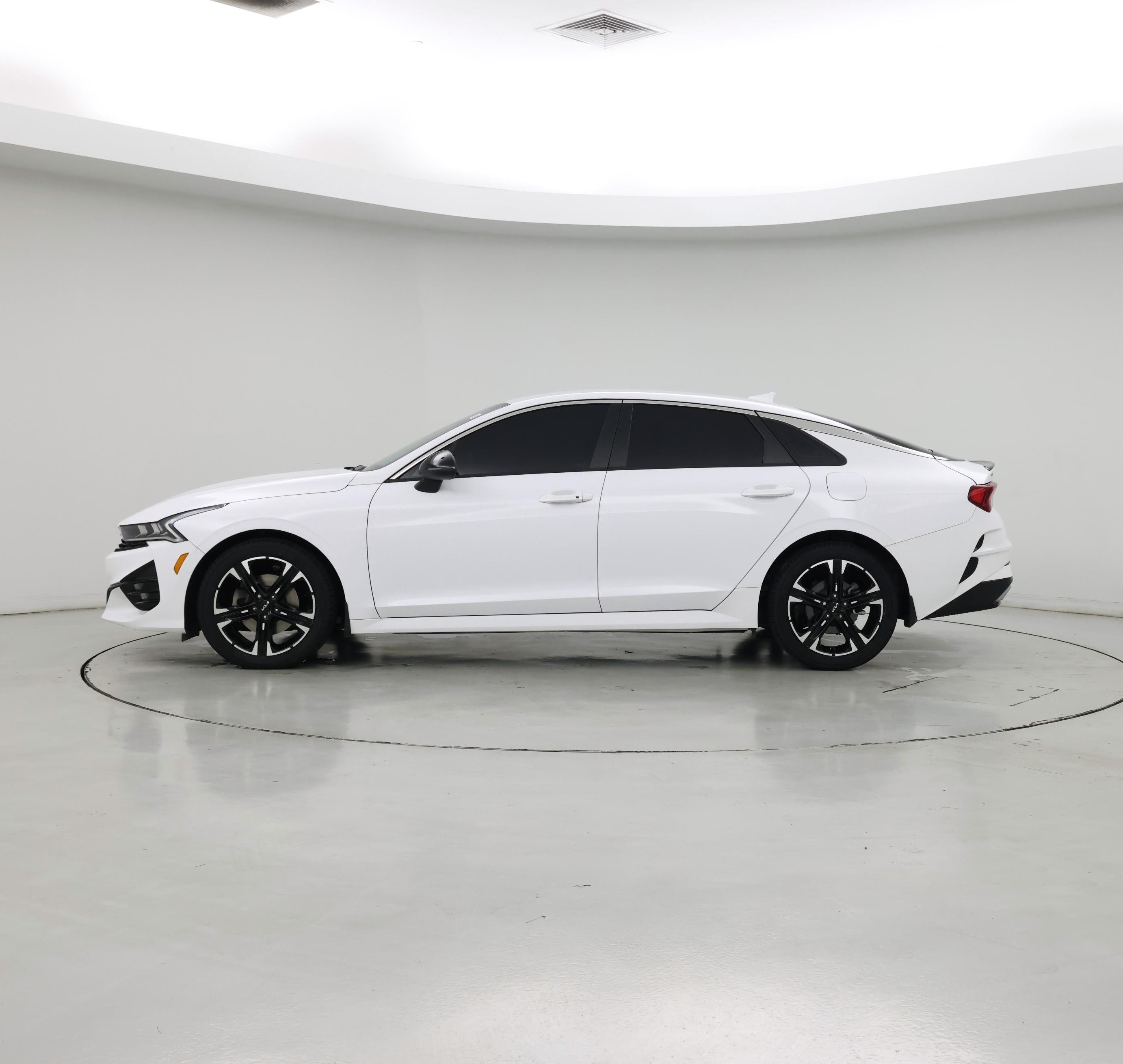 Thumbnail: 2023 Kia K5 - 3