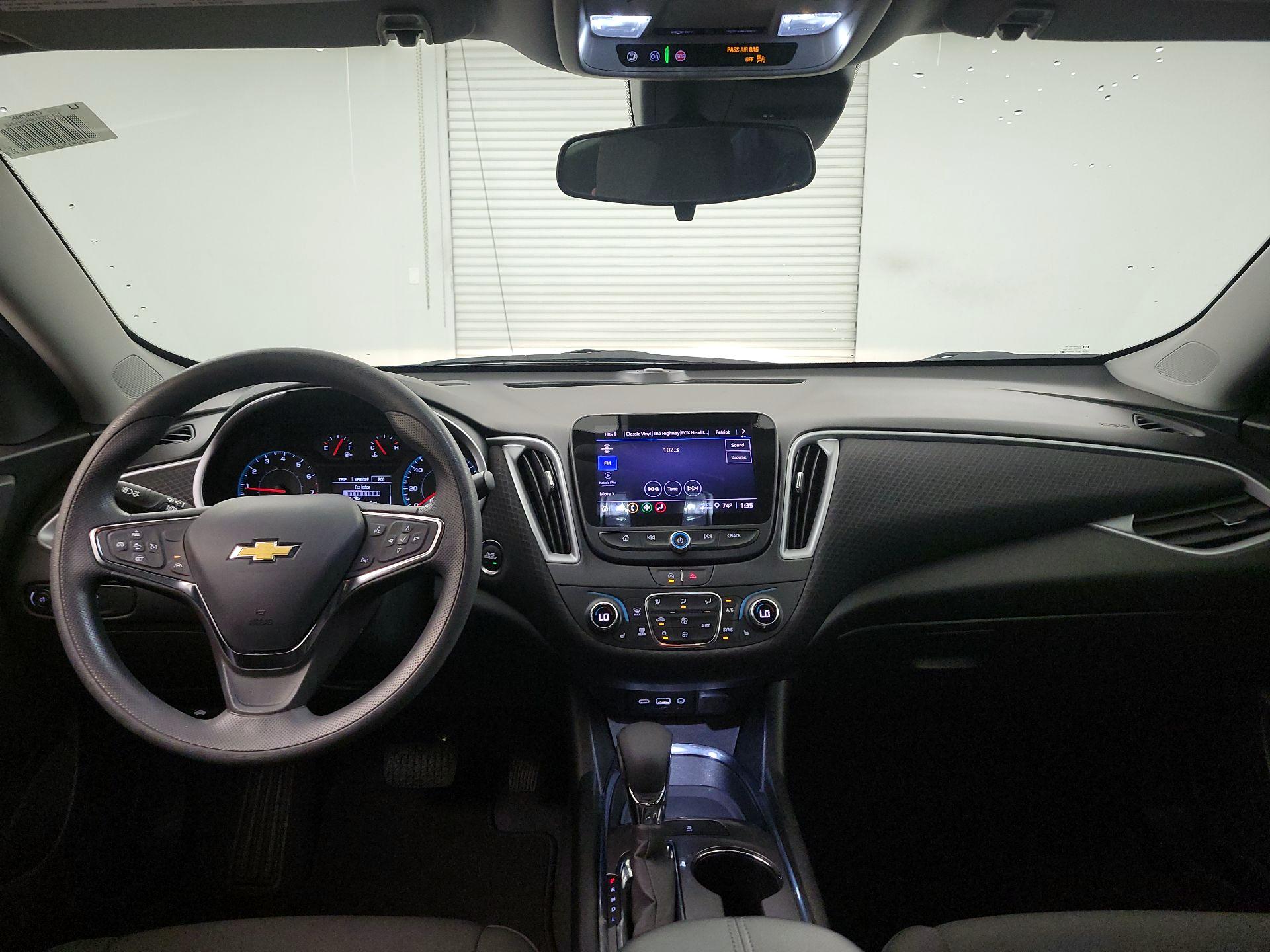 Thumbnail: 2023 Chevrolet Malibu - 9