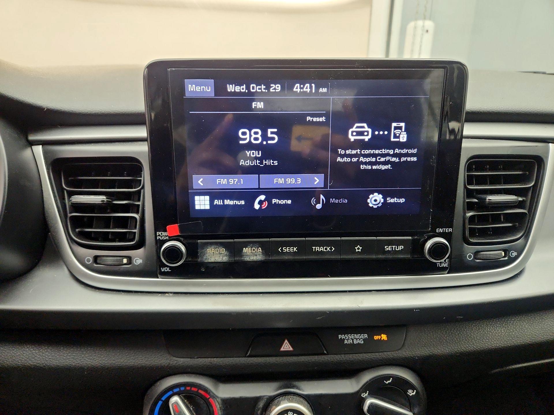 Thumbnail: 2021 Kia Rio - 15