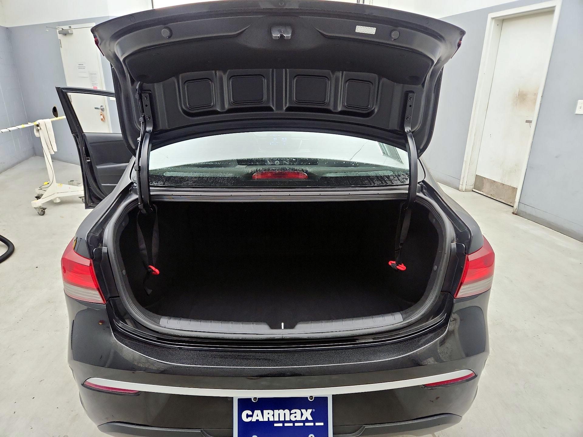 Thumbnail: 2021 Kia Rio - 20